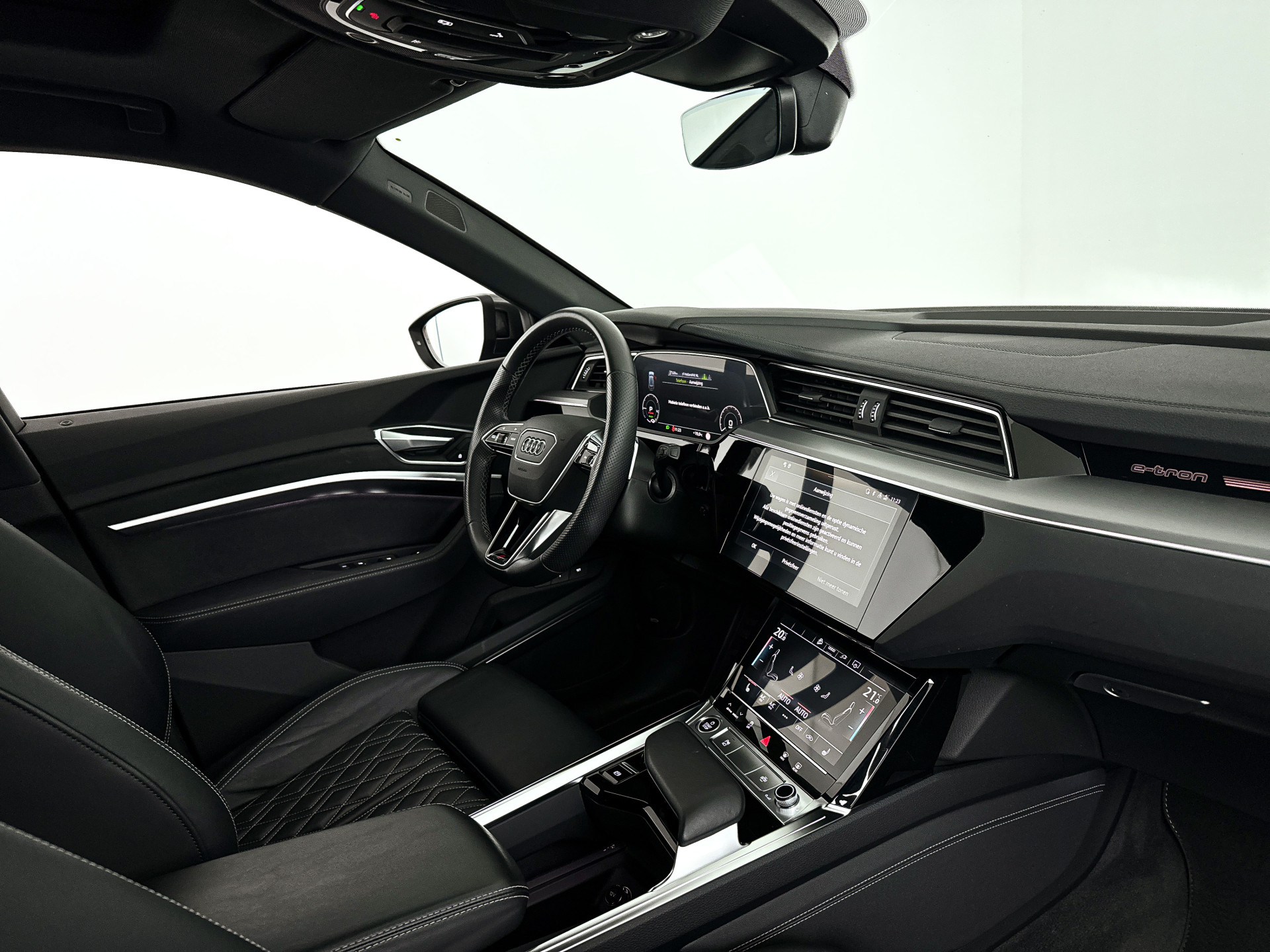 Foto van Audi E-tron 55