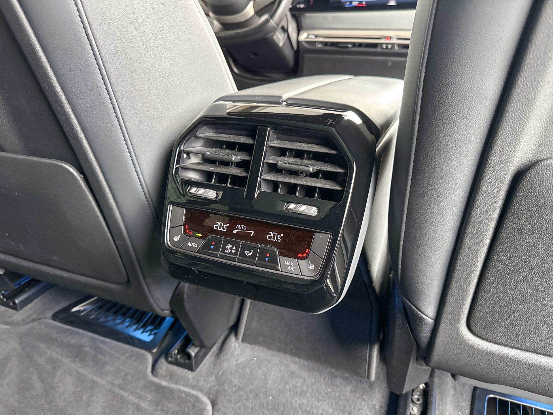 Foto van BMW Ix Xdrive40