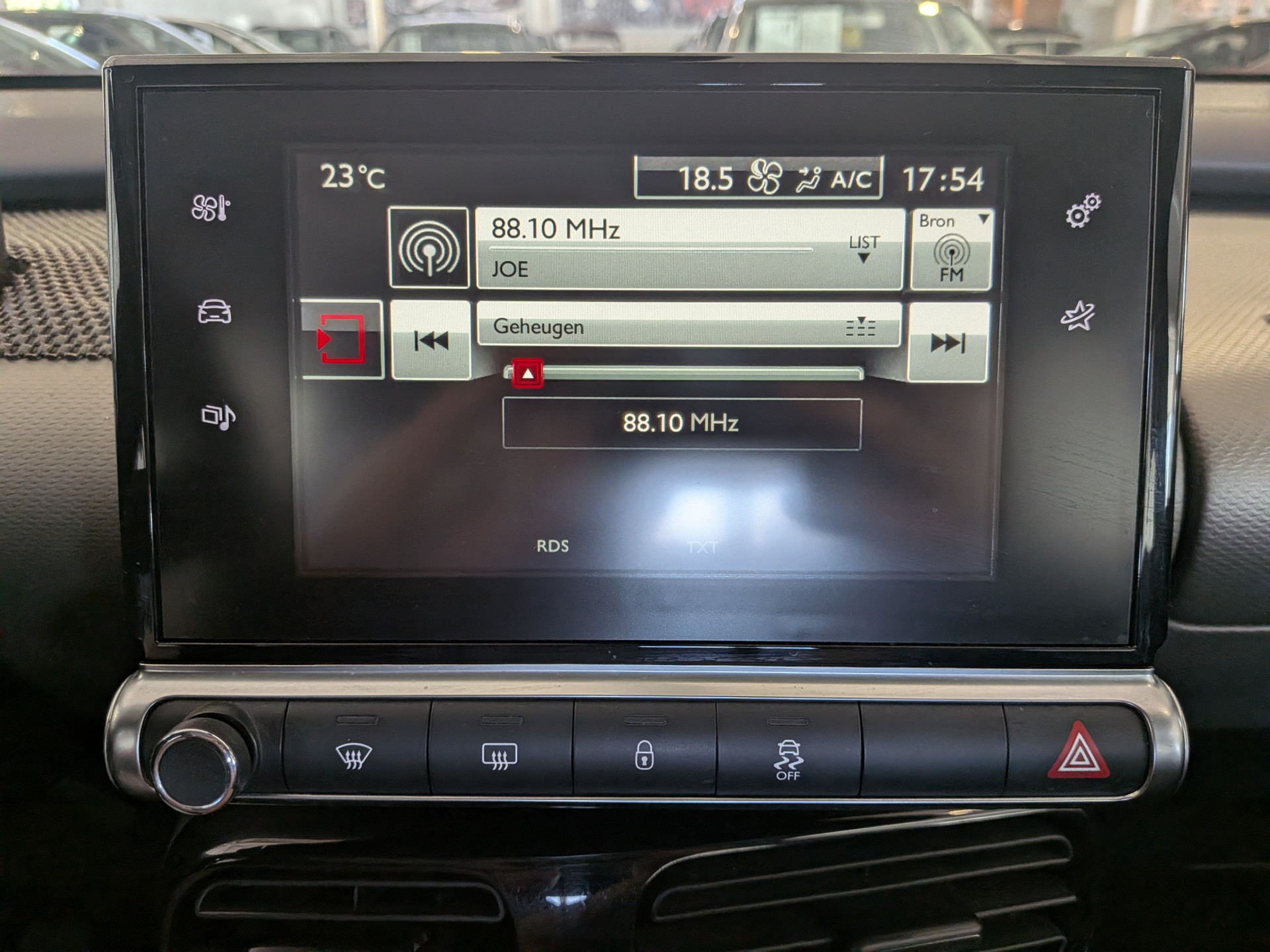 Foto van Citroen C4 Cactus