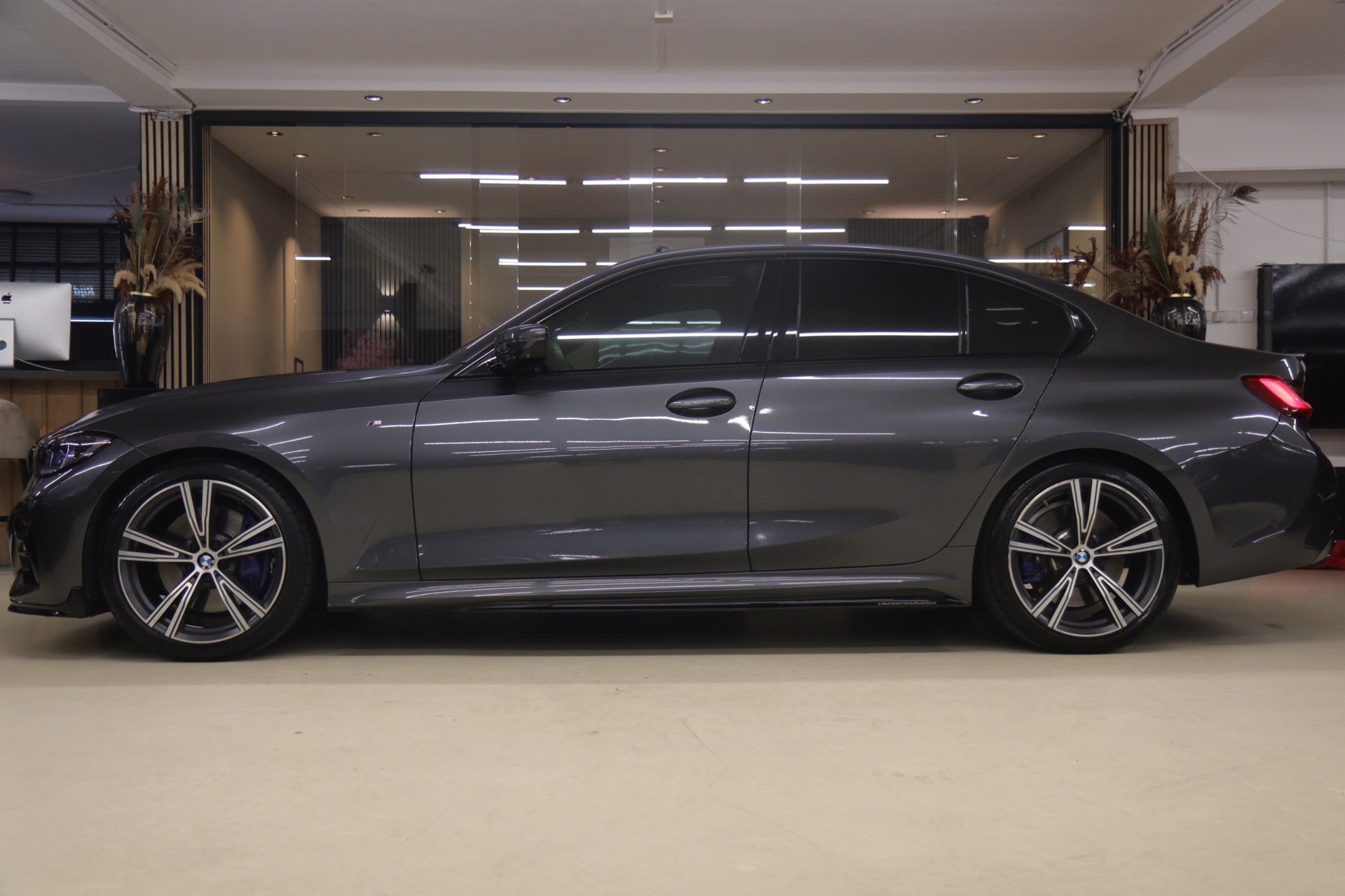 Foto van BMW 330i