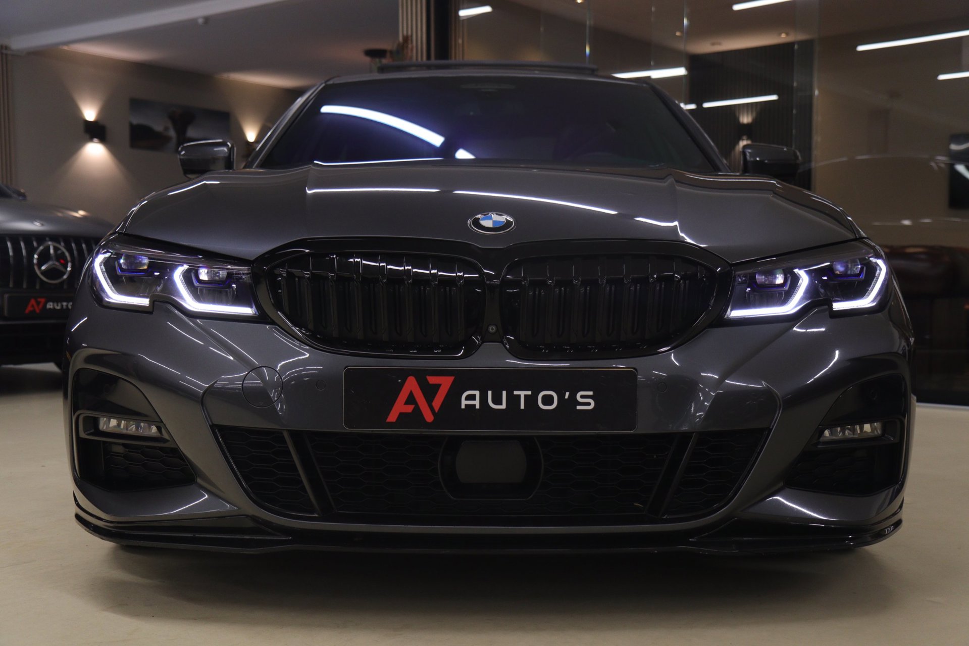 Foto van BMW 330i