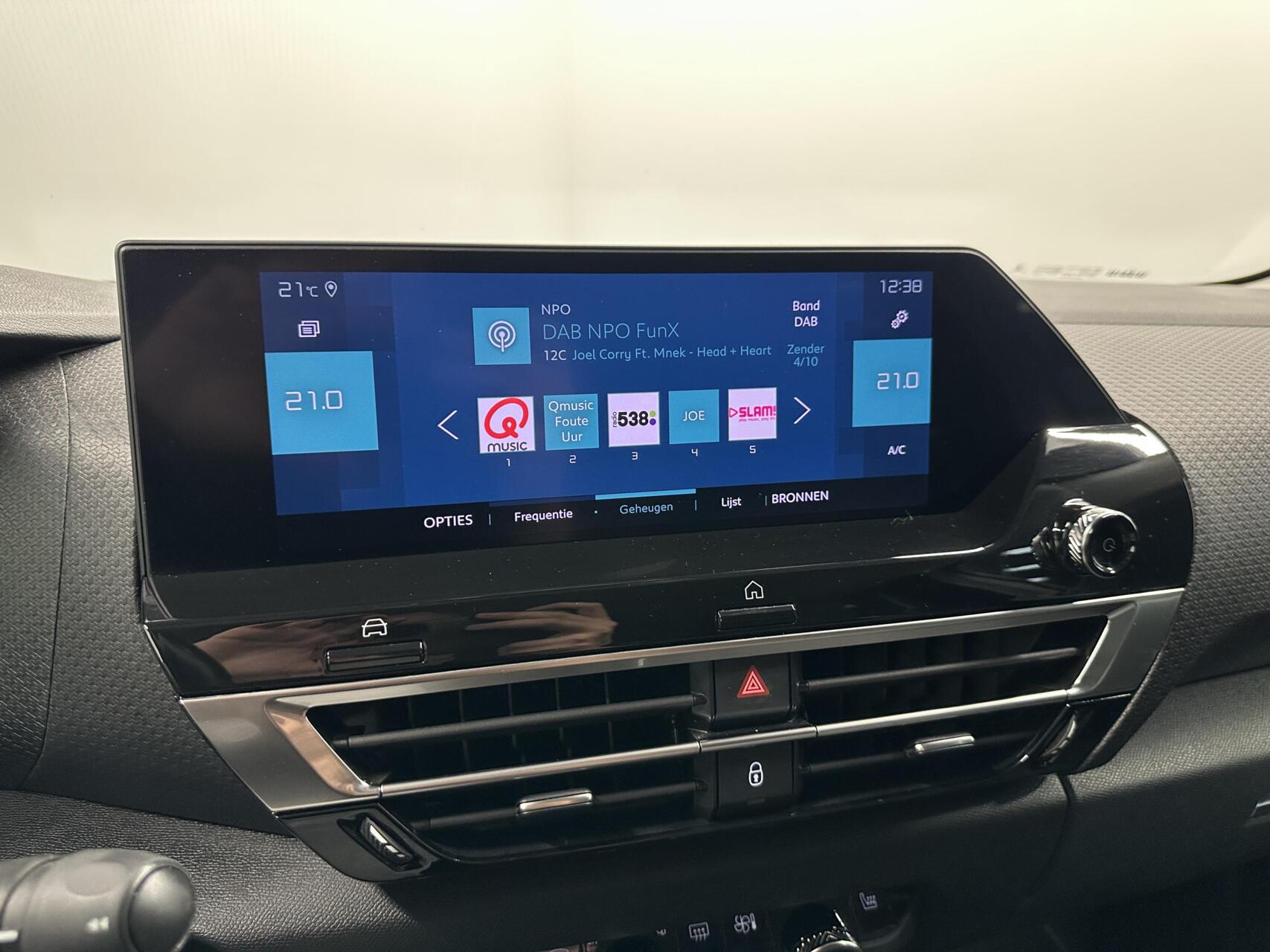 Foto van Citroen E-c4