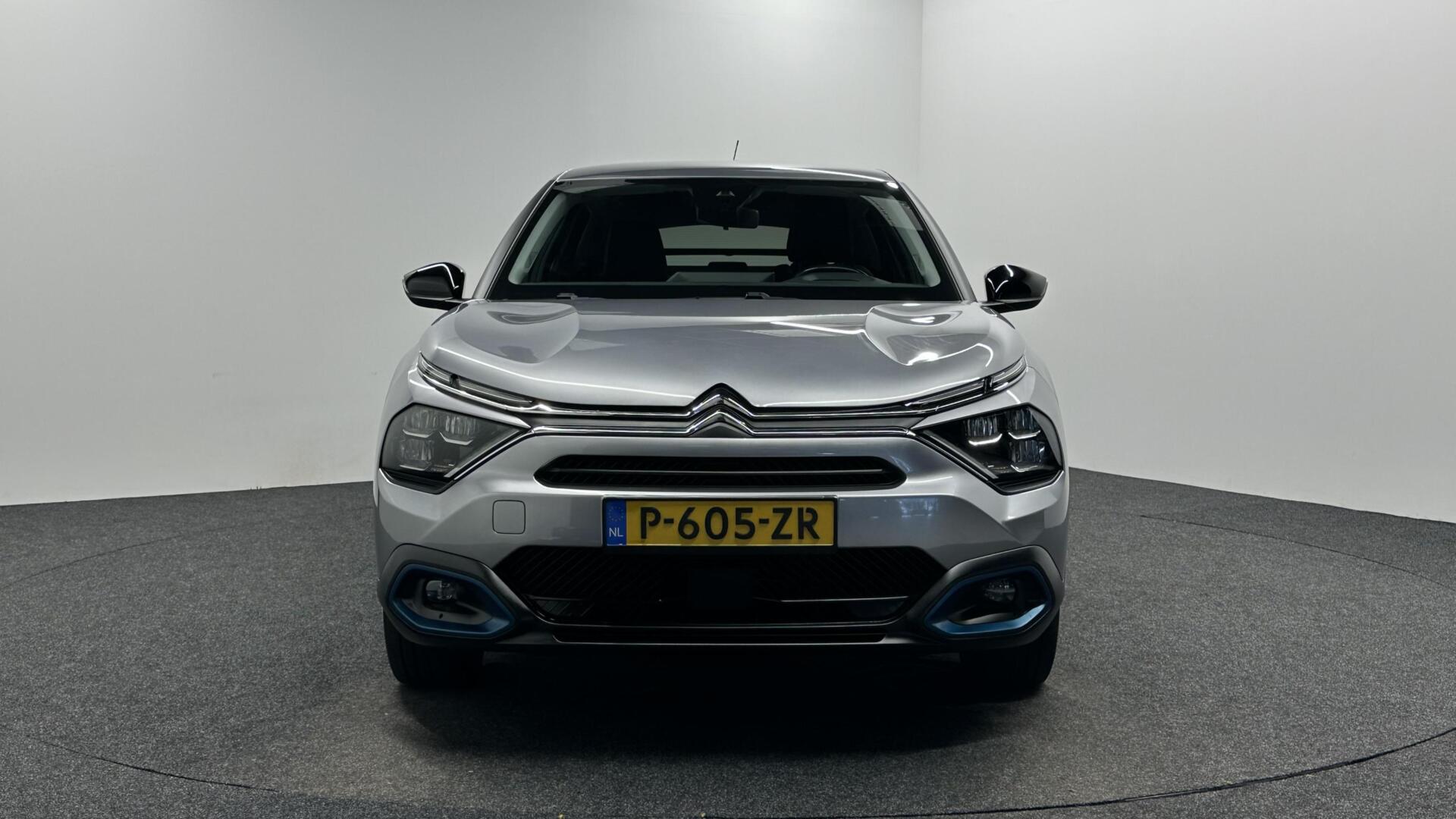 Foto van Citroen E-c4