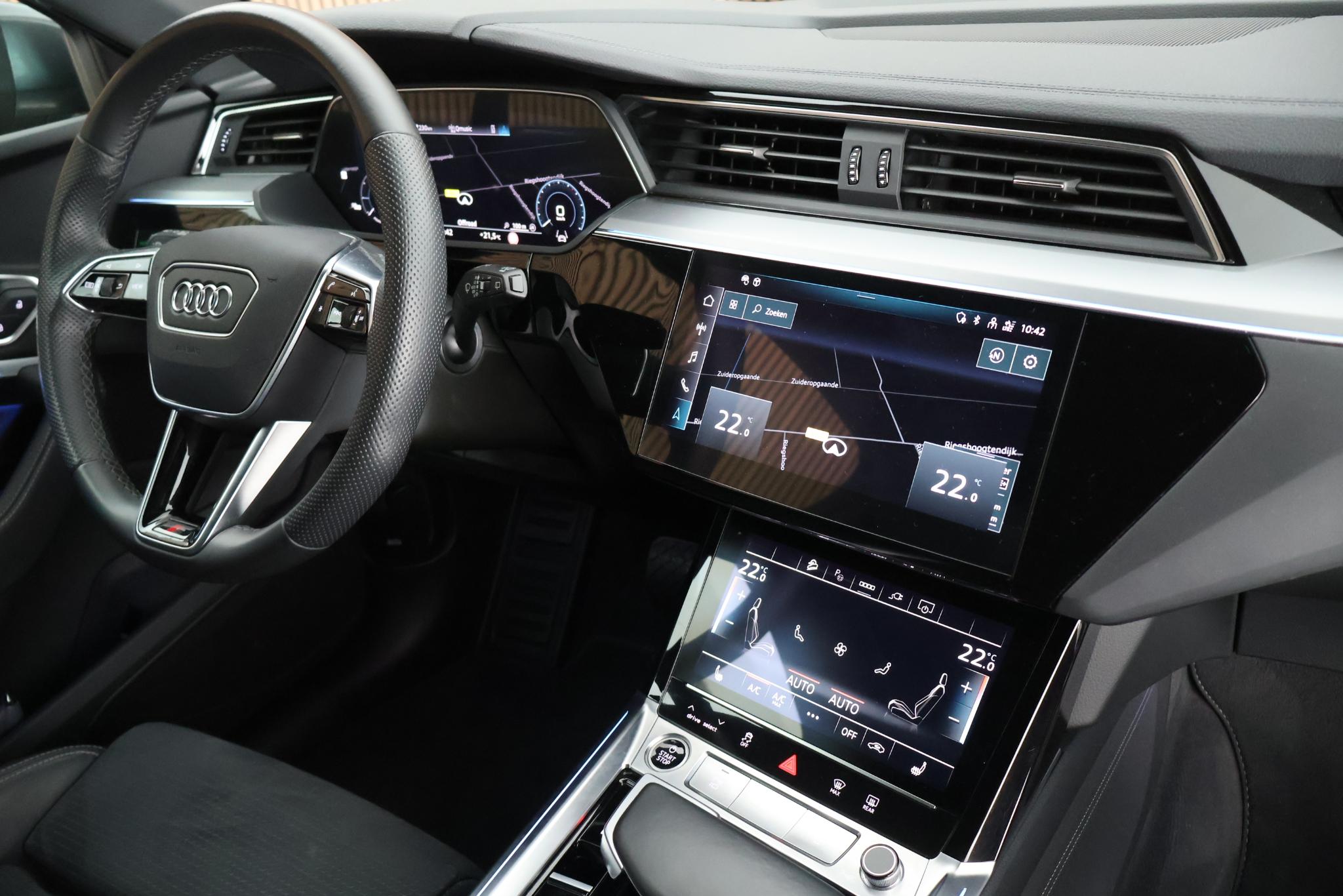 Foto van Audi E-tron 55