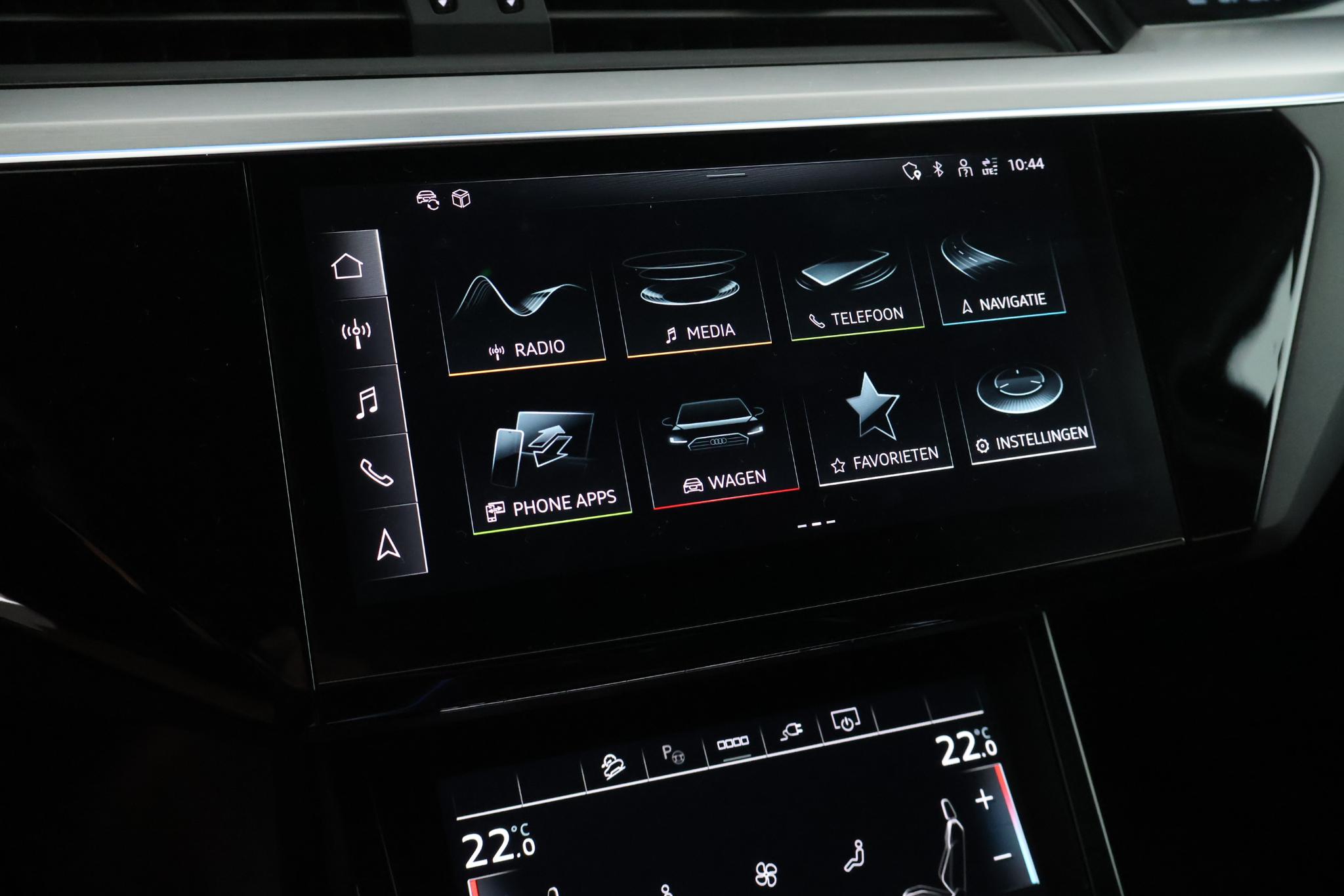 Foto van Audi E-tron 55