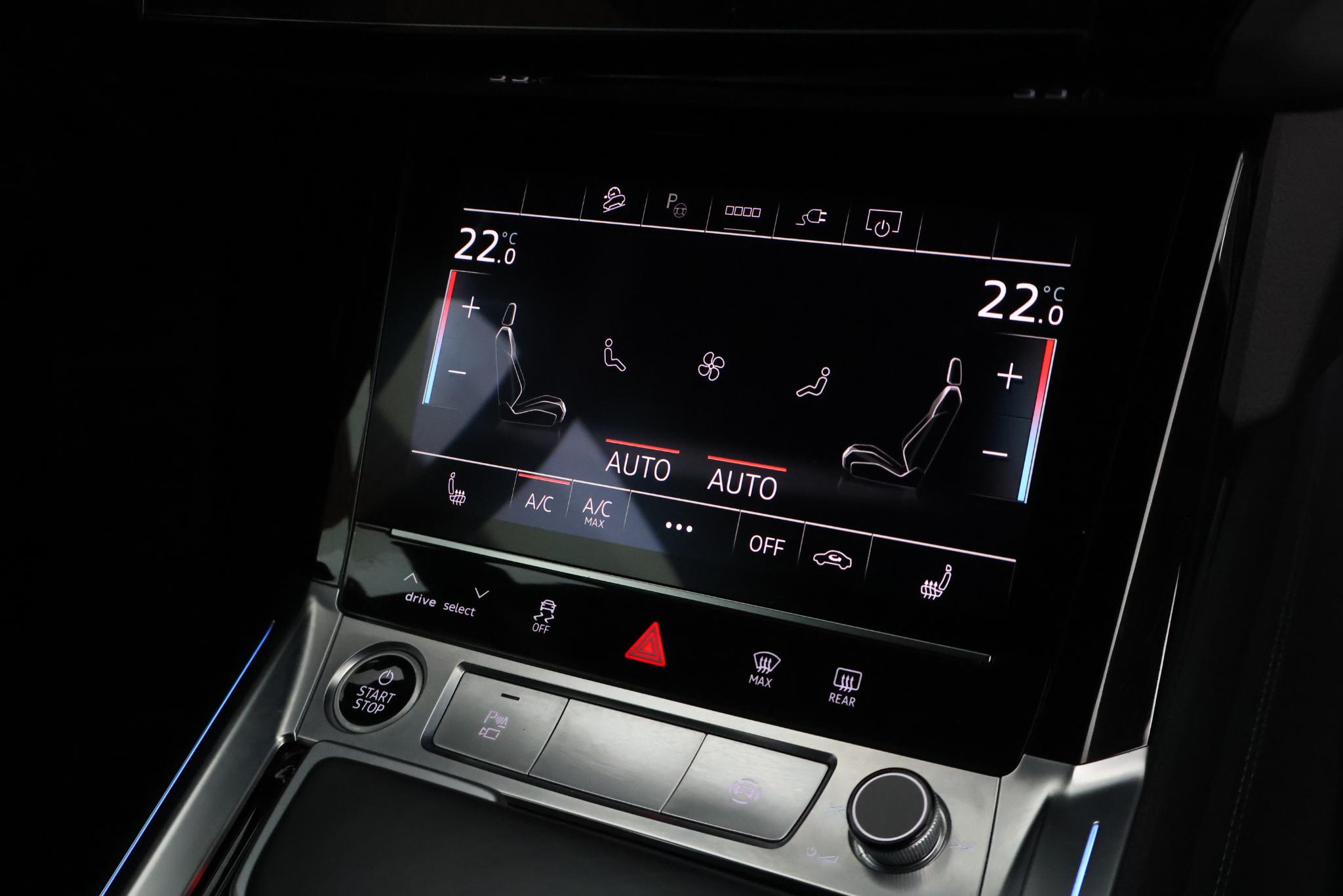 Foto van Audi E-tron 55