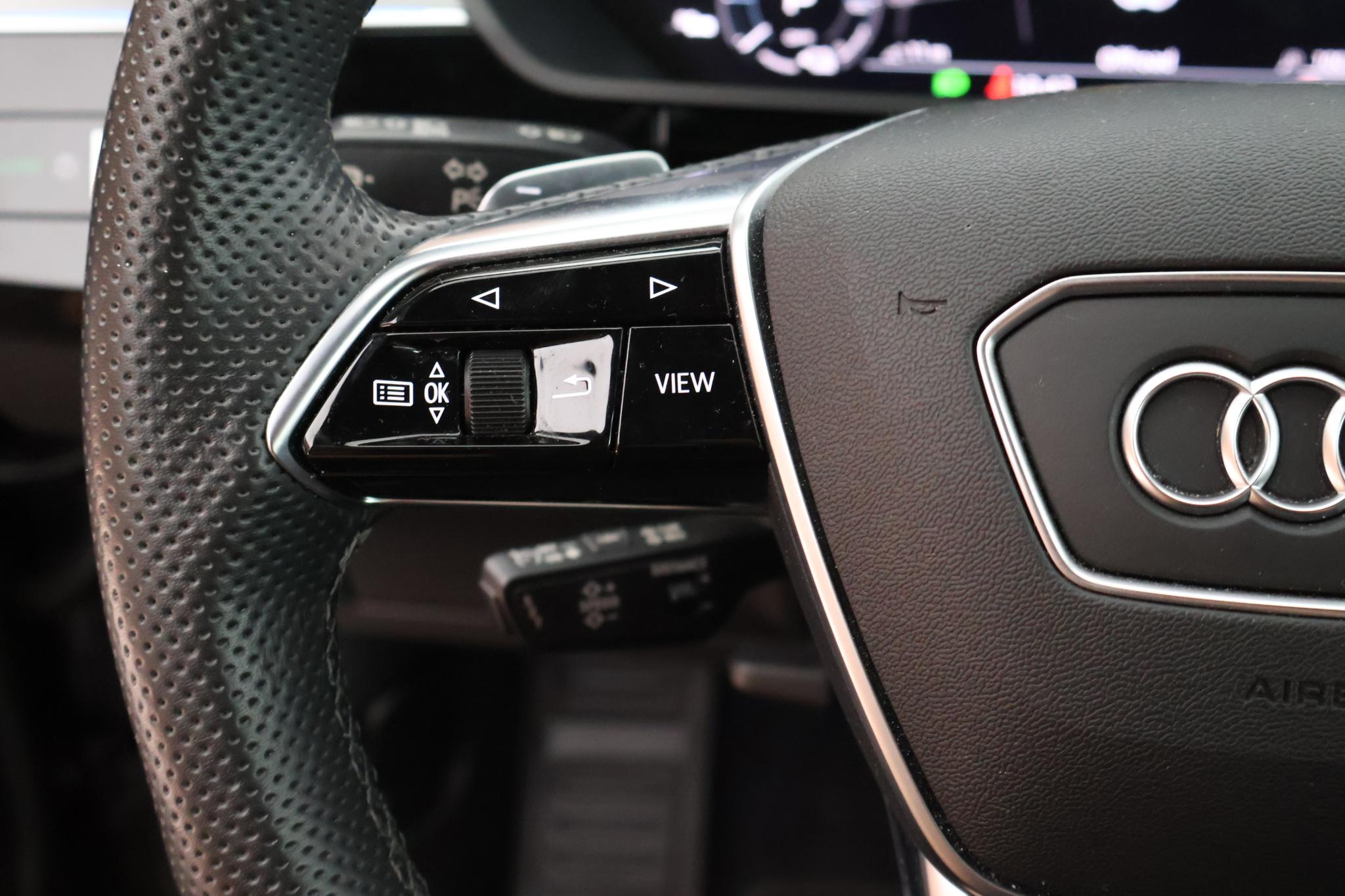 Foto van Audi E-tron 55