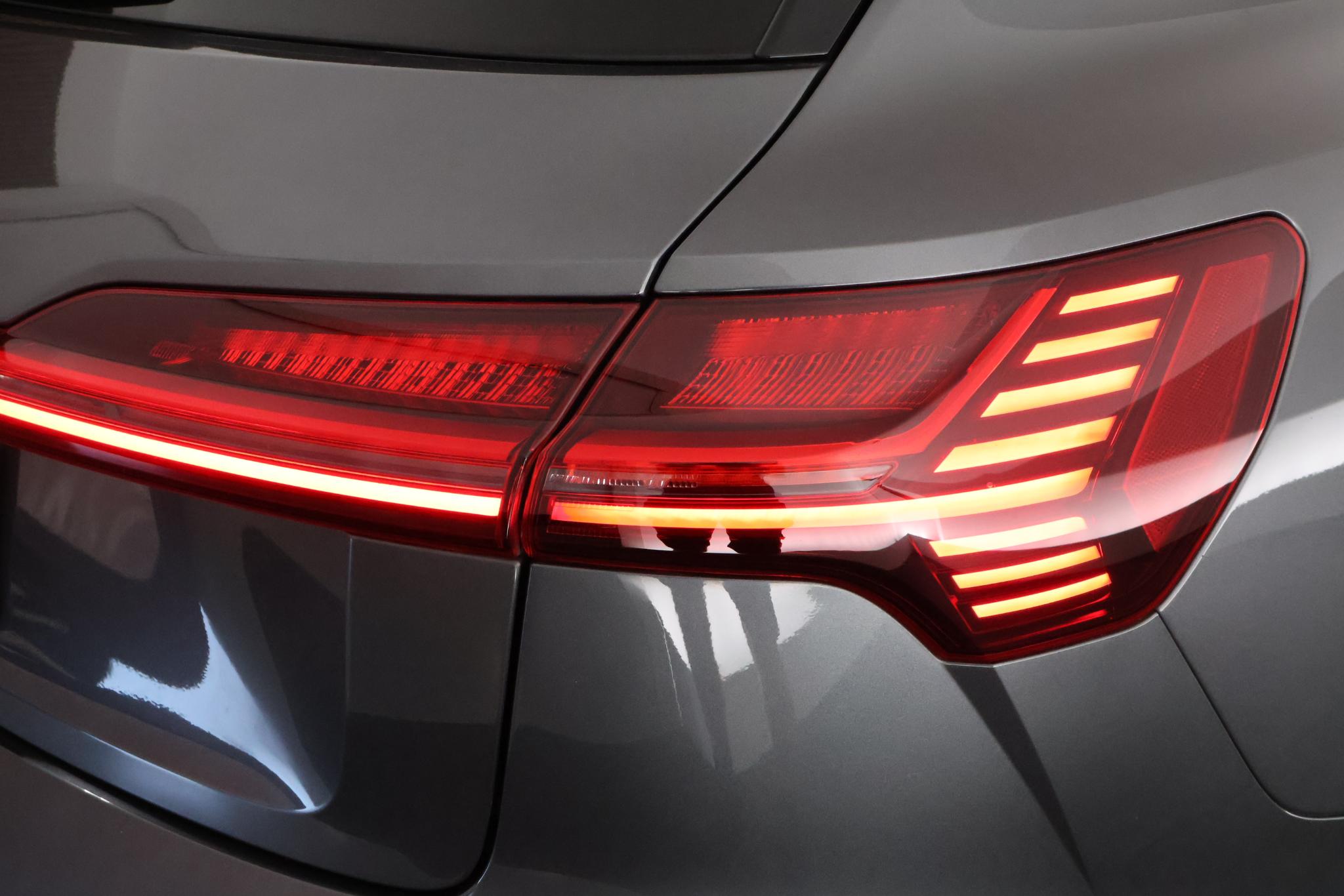 Foto van Audi E-tron 55