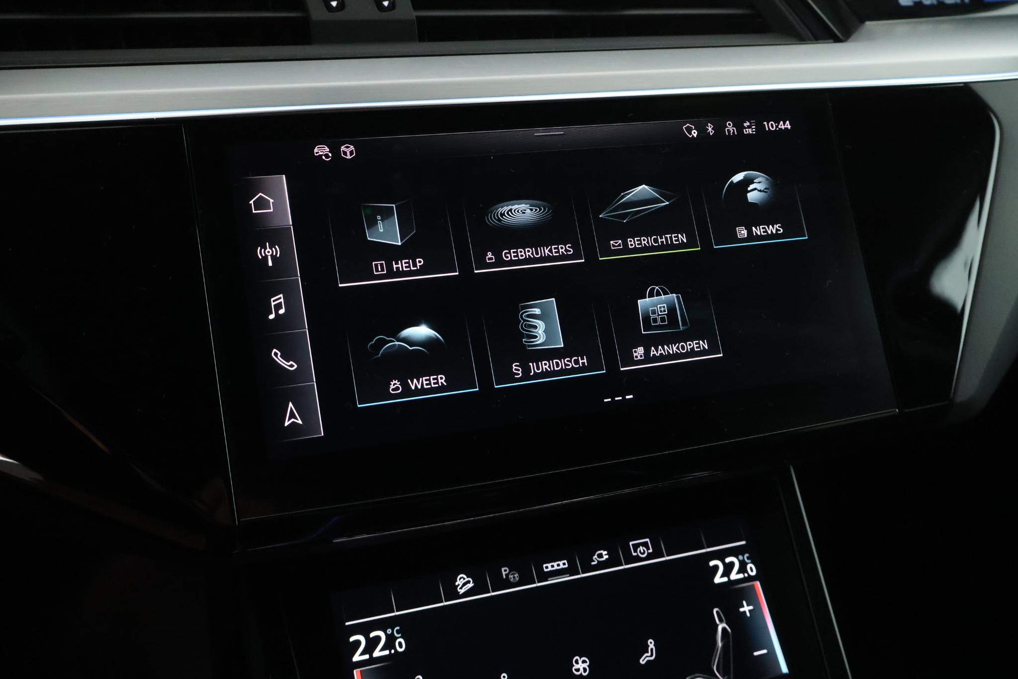 Foto van Audi E-tron 55
