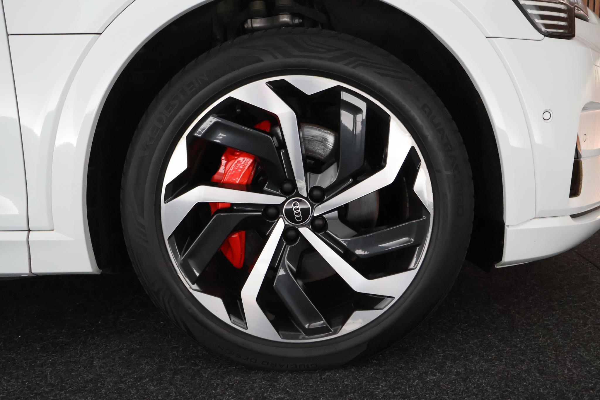 Foto van Audi E-tron Sportback 55