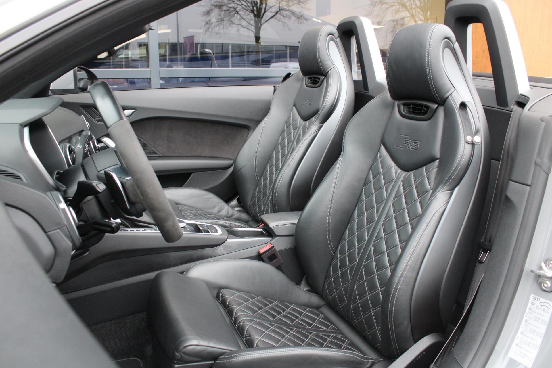 Foto van Audi TT RS Roadster