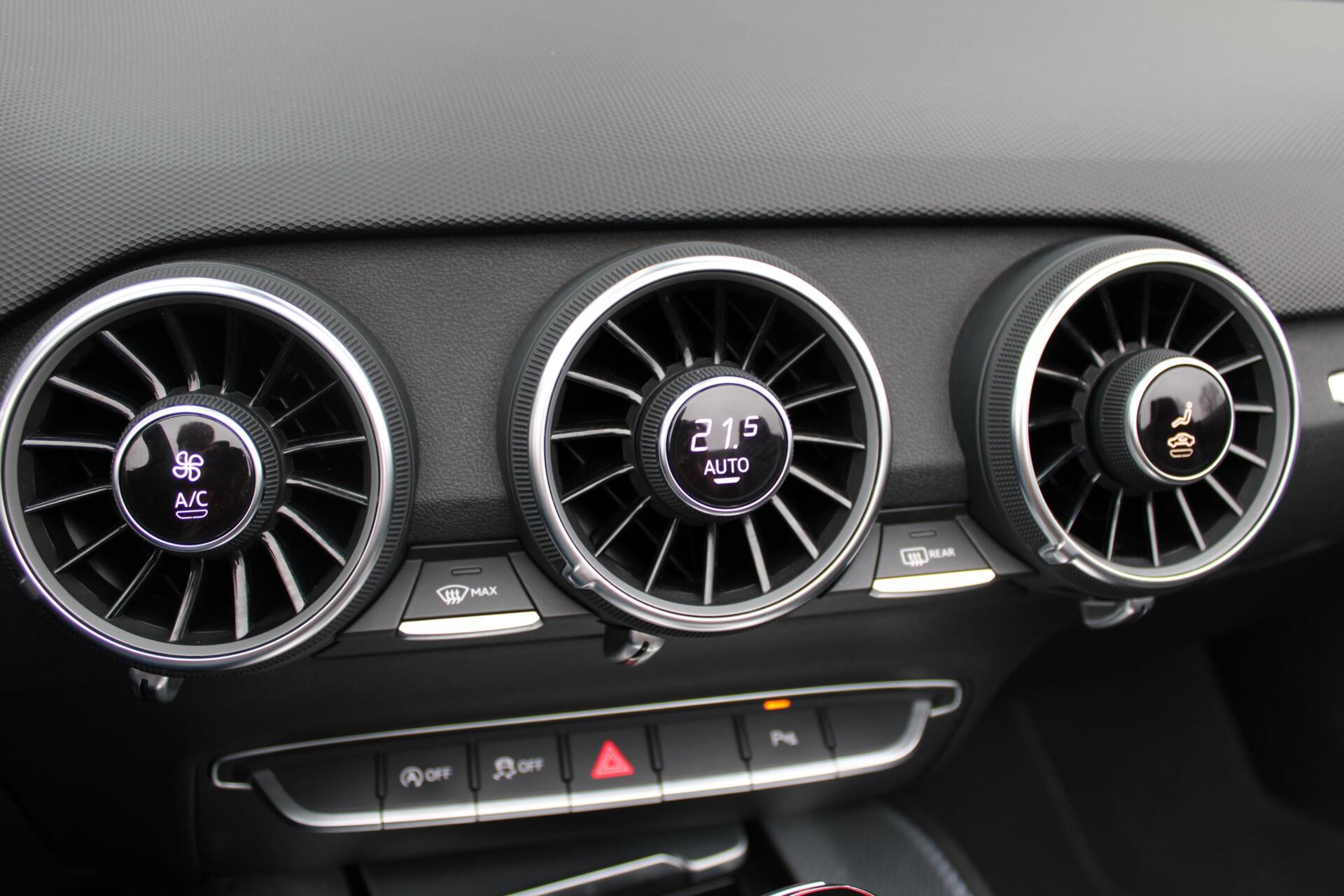 Foto van Audi TT RS Roadster