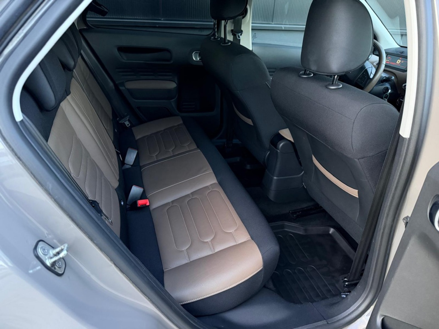 Foto van Citroen C4 Cactus