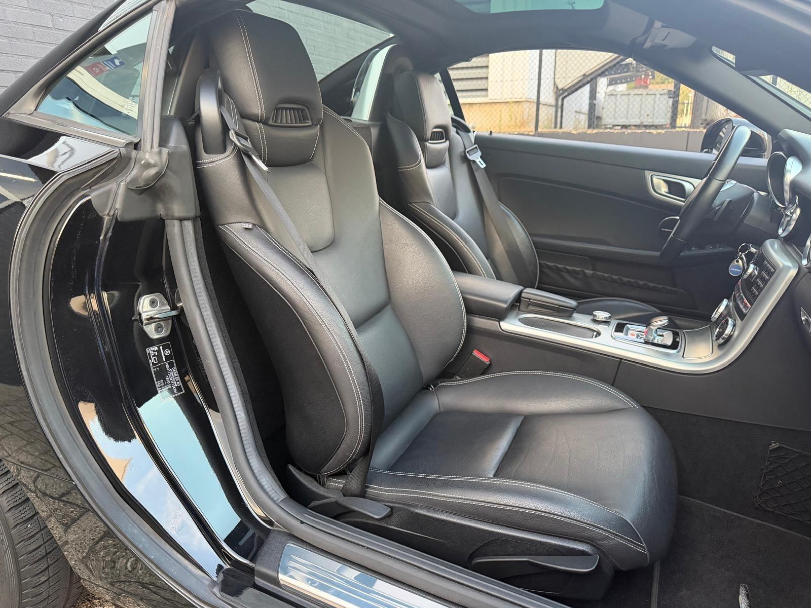 Foto van Mercedes-Benz SLK 300