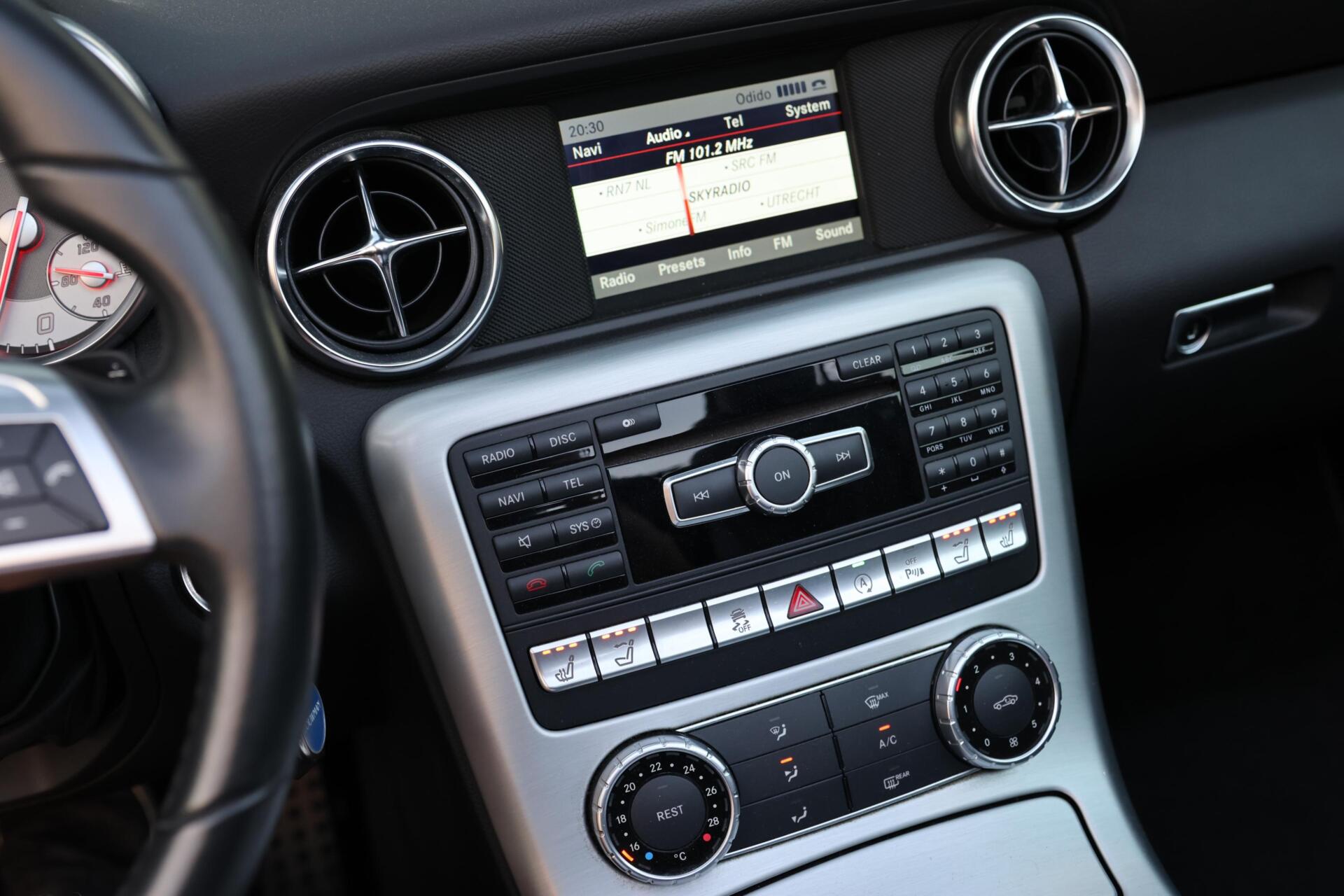 Foto van Mercedes-Benz SLK 300