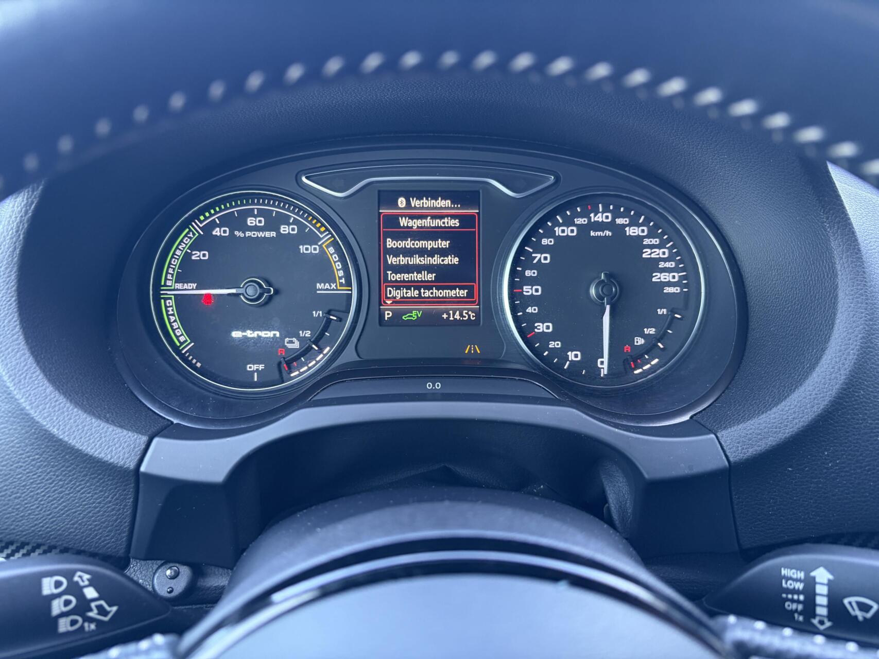 Foto van Audi A3 Sportback E-tron
