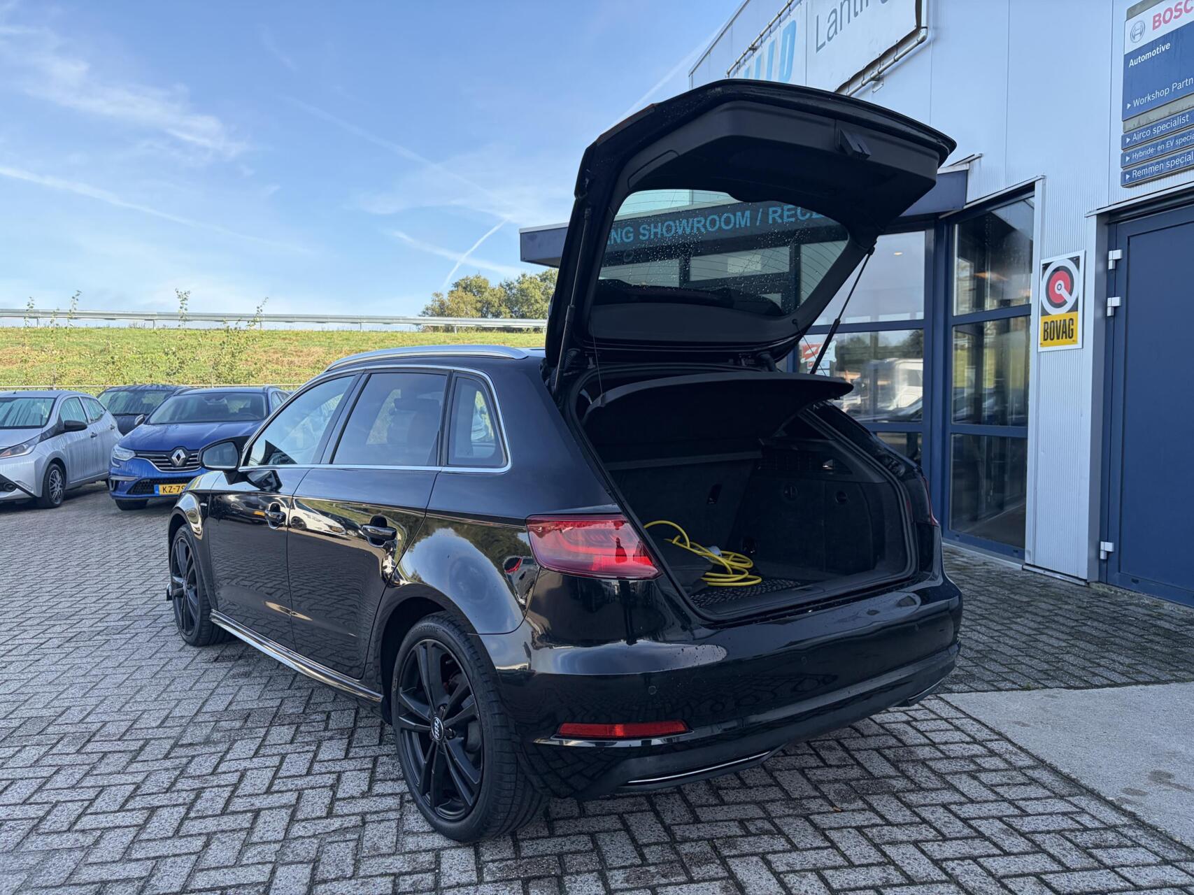 Foto van Audi A3 Sportback E-tron