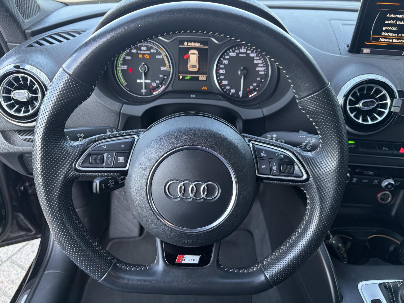 Foto van Audi A3 Sportback E-tron