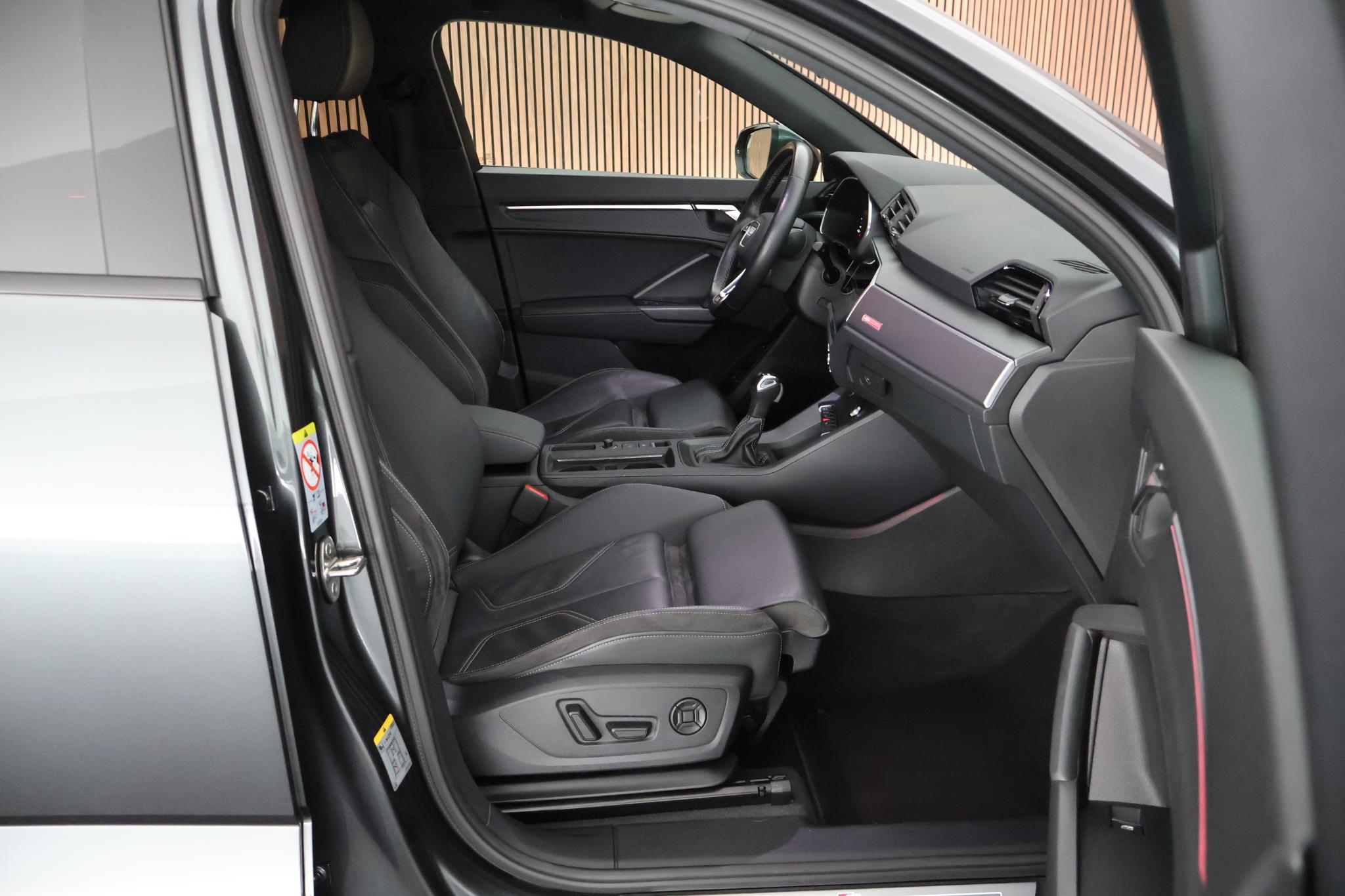 Foto van Audi Q3 Sportback E-tron