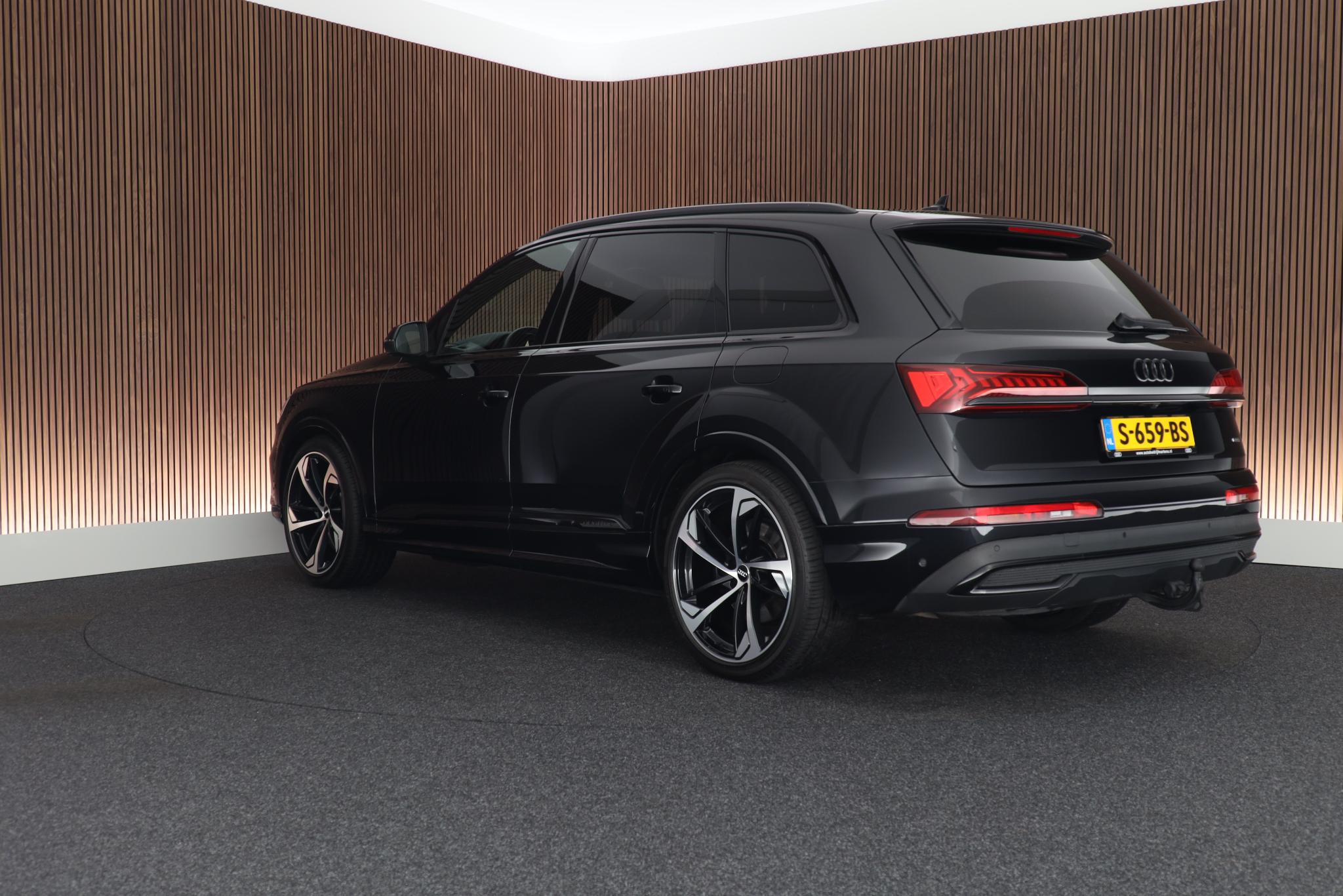 Foto van Audi Q7 55 TFSI E