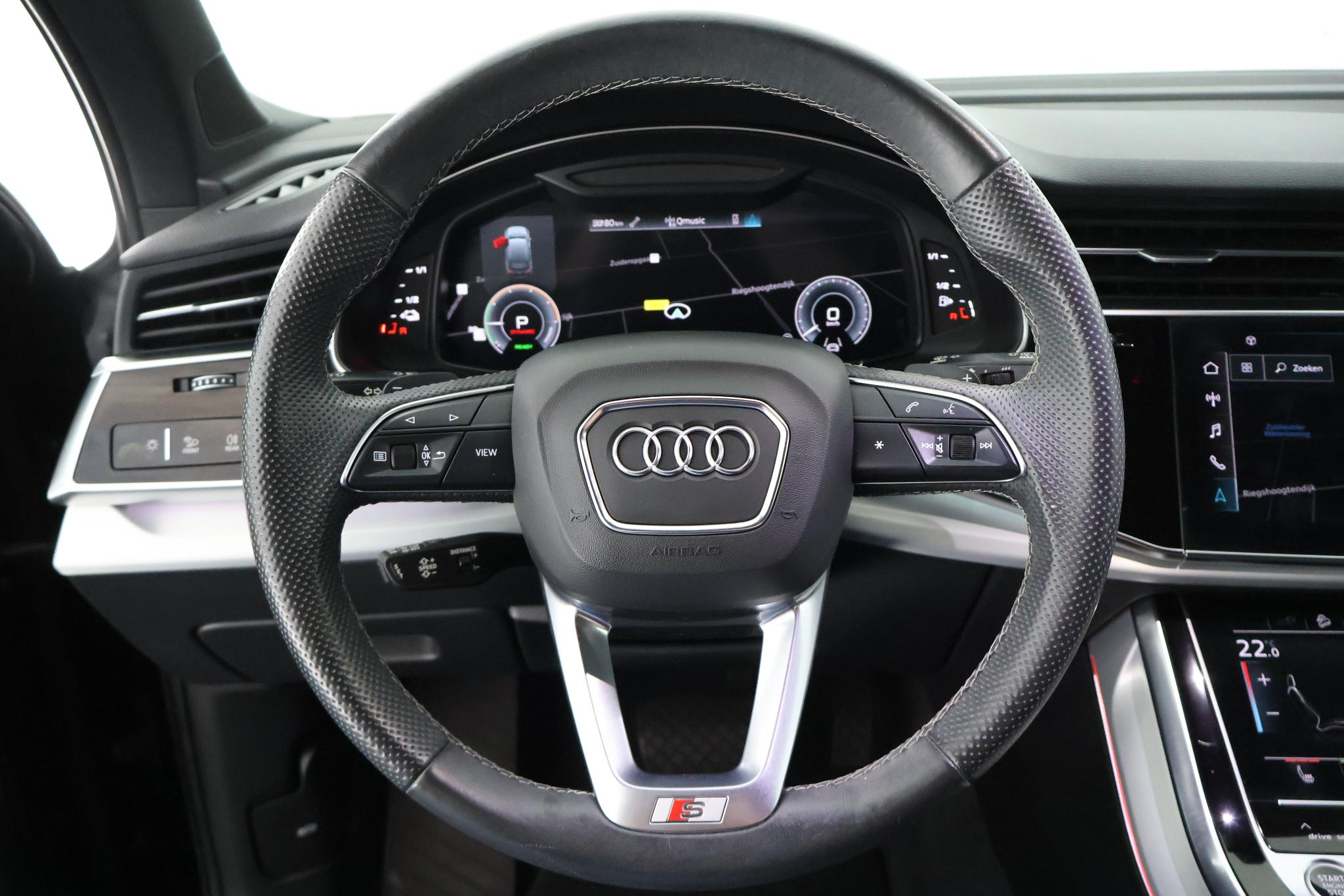 Foto van Audi Q7 55 TFSI E