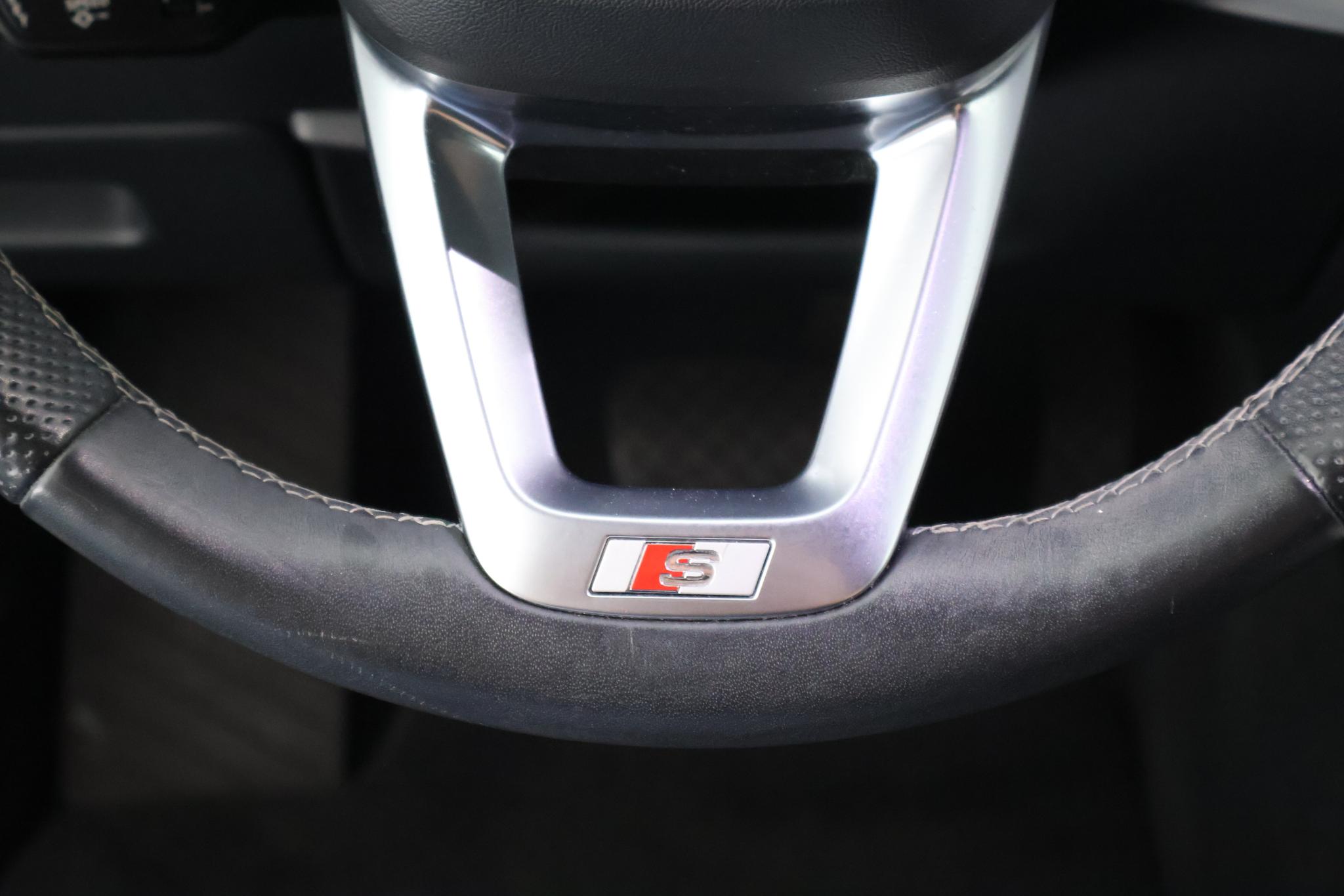 Foto van Audi Q7 55 TFSI E