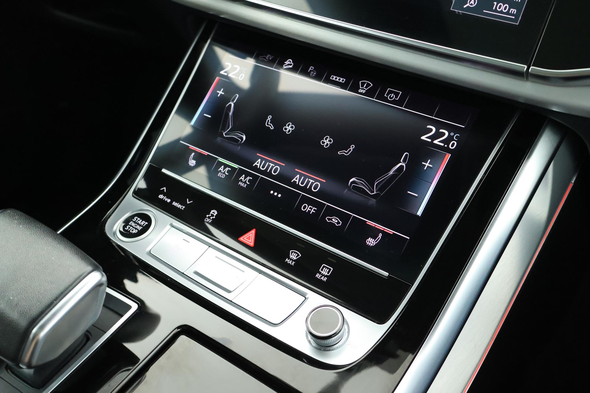 Foto van Audi Q7 55 TFSI E