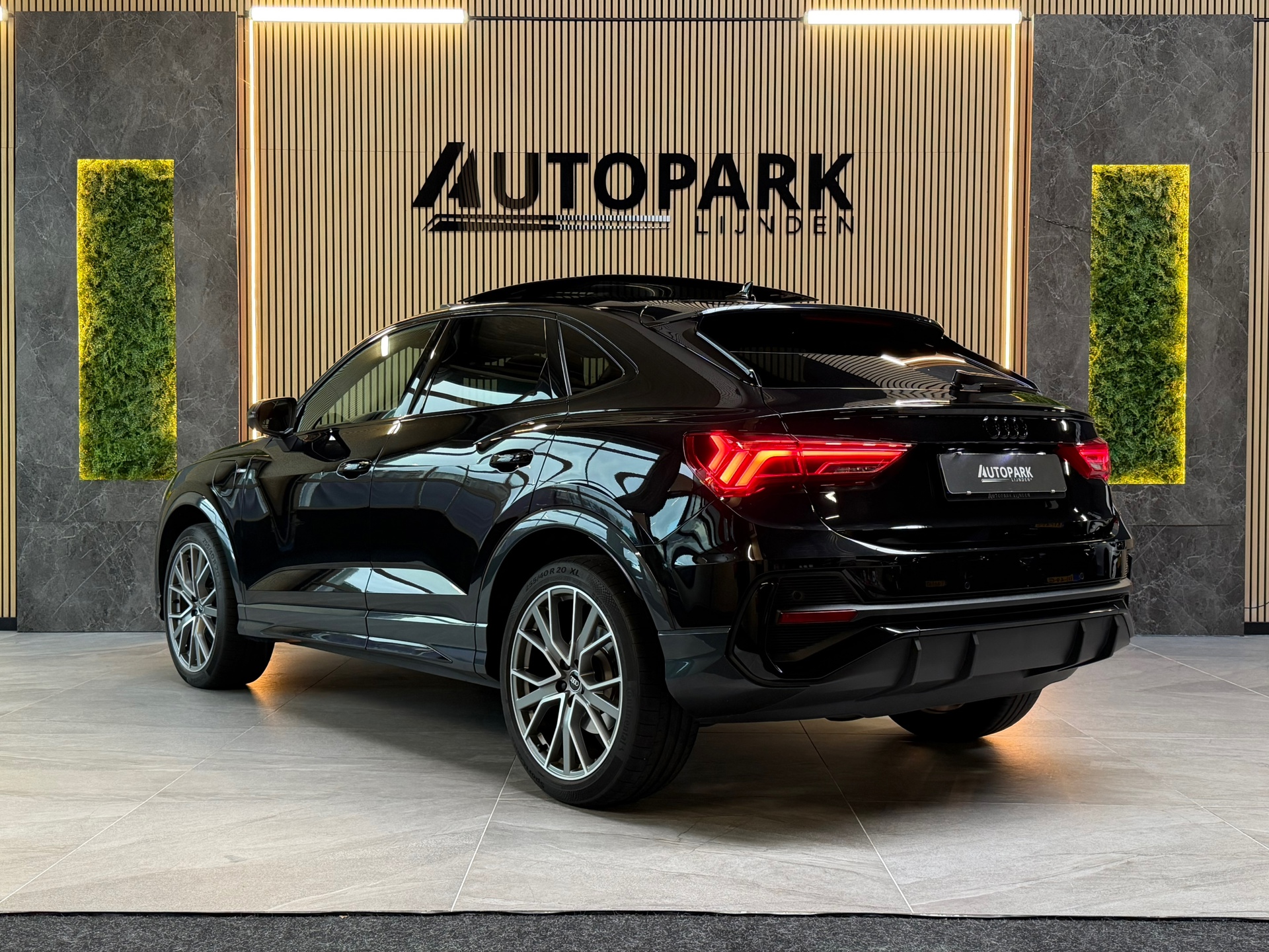 Foto van Audi Q3 Sportback E-tron