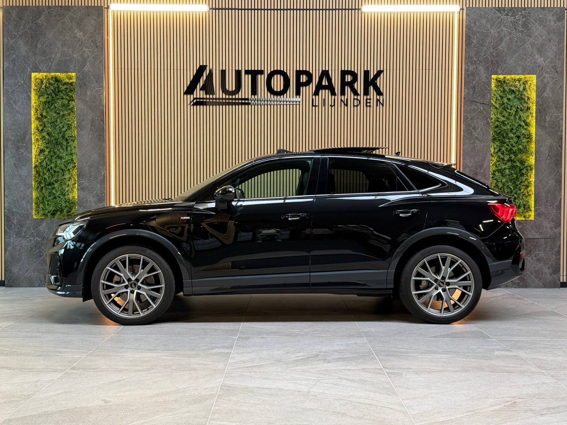 Foto van Audi Q3 Sportback E-tron