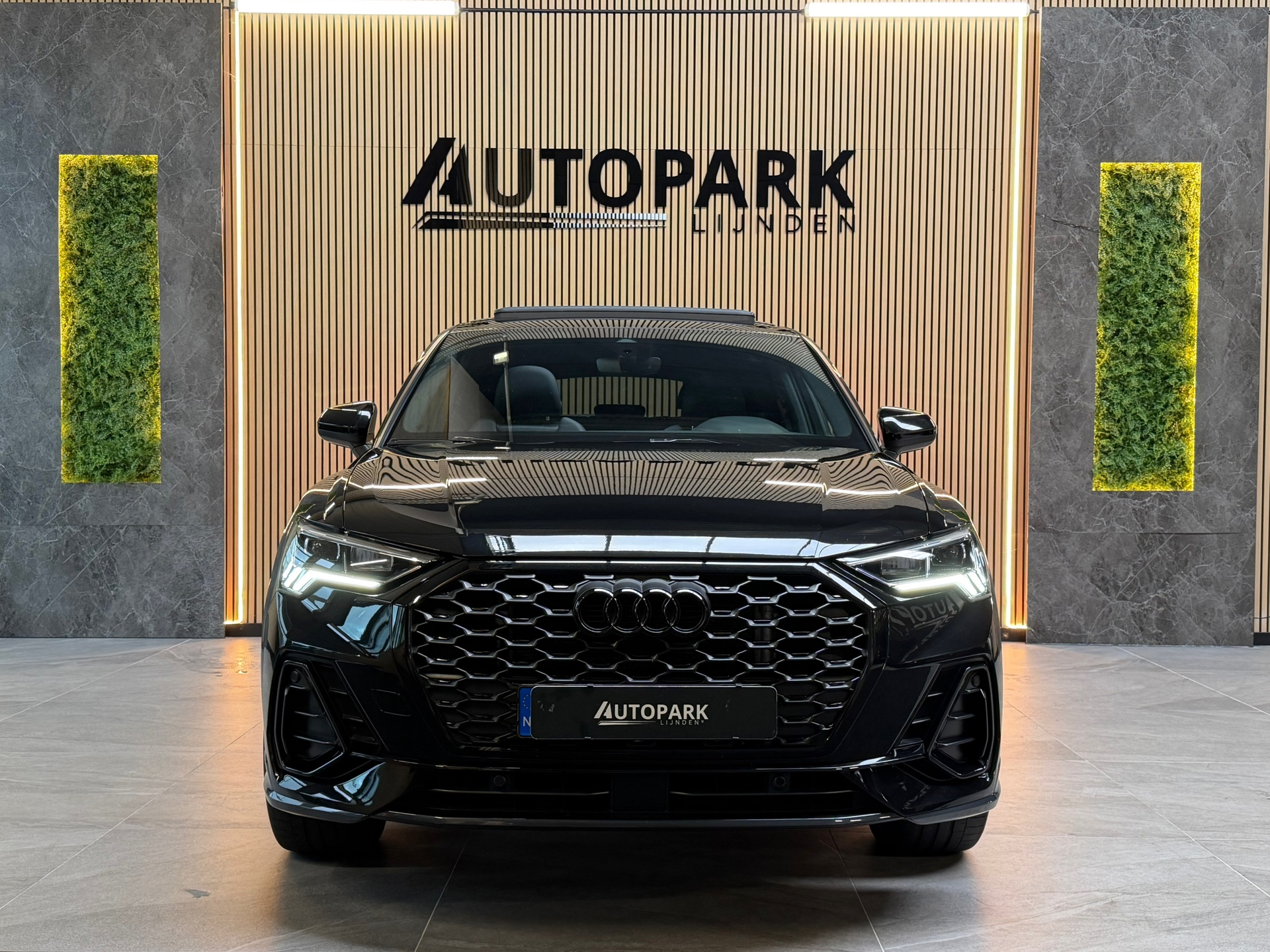 Foto van Audi Q3 Sportback E-tron