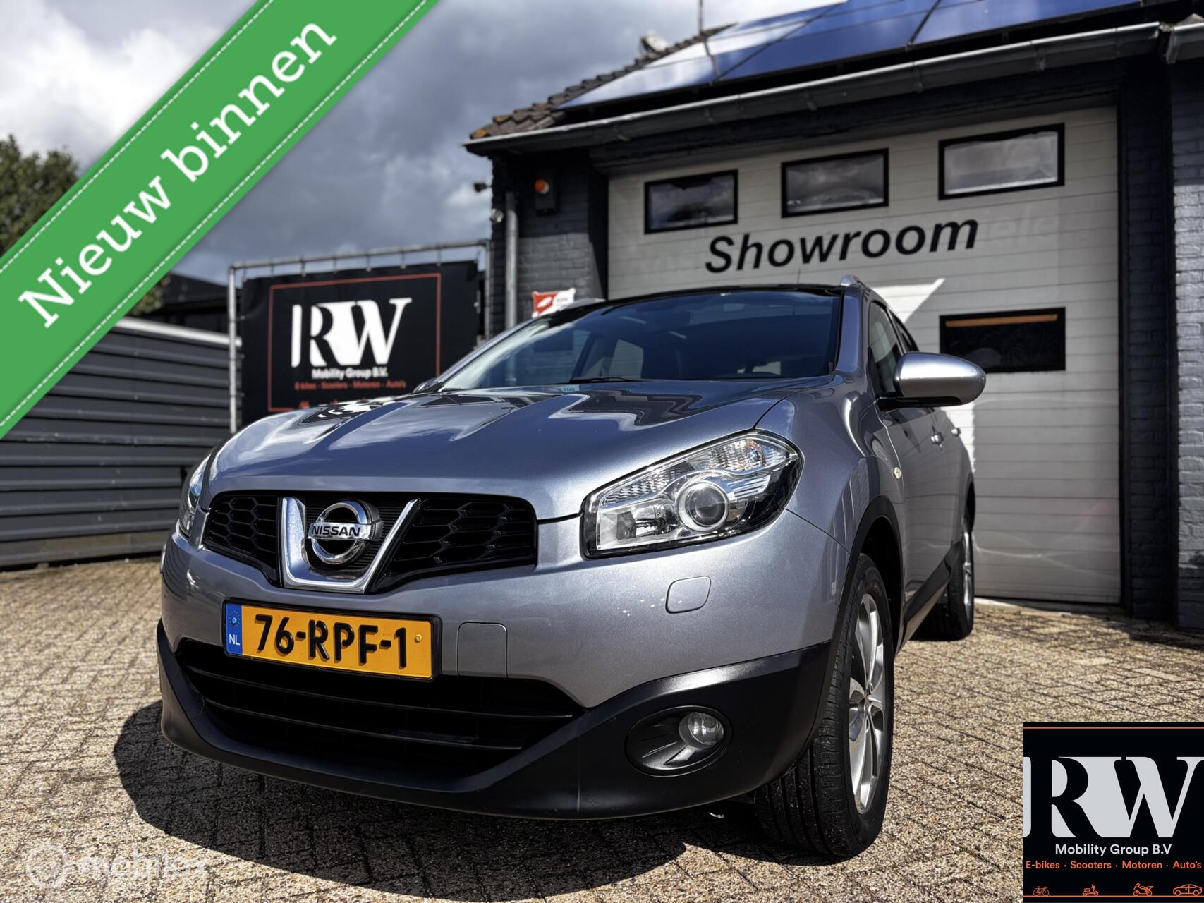 Nissan Nissan Qashqai 2.0 Tekna 4WD *NAP*TREKHAAK*NAVI*CAMERA*A/C* 2011 - voorkant