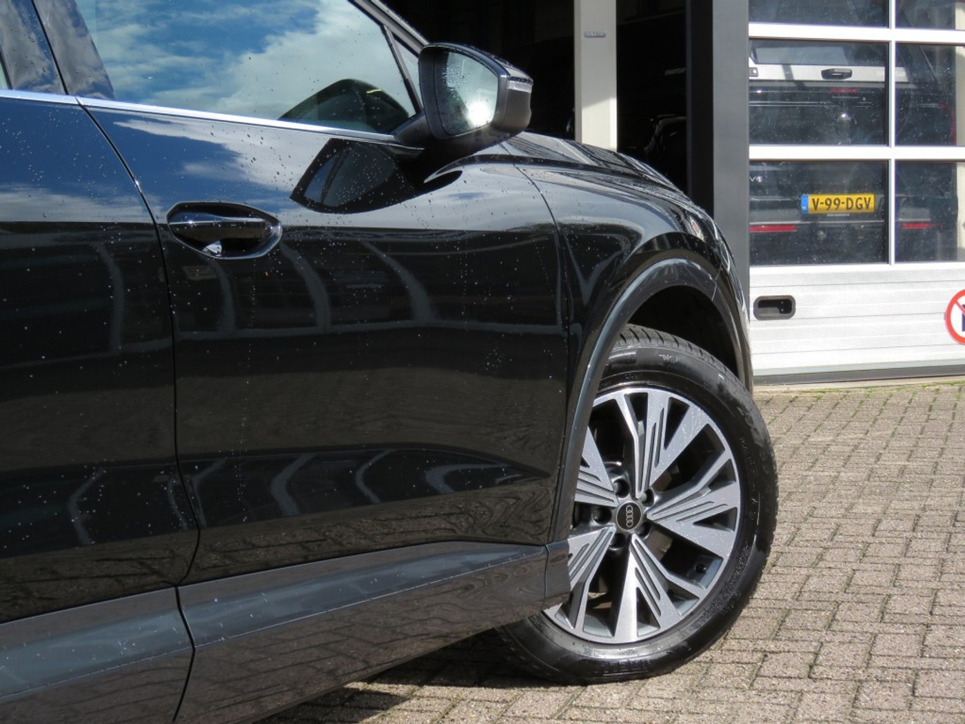 Foto van Audi Q4 40 E-tron