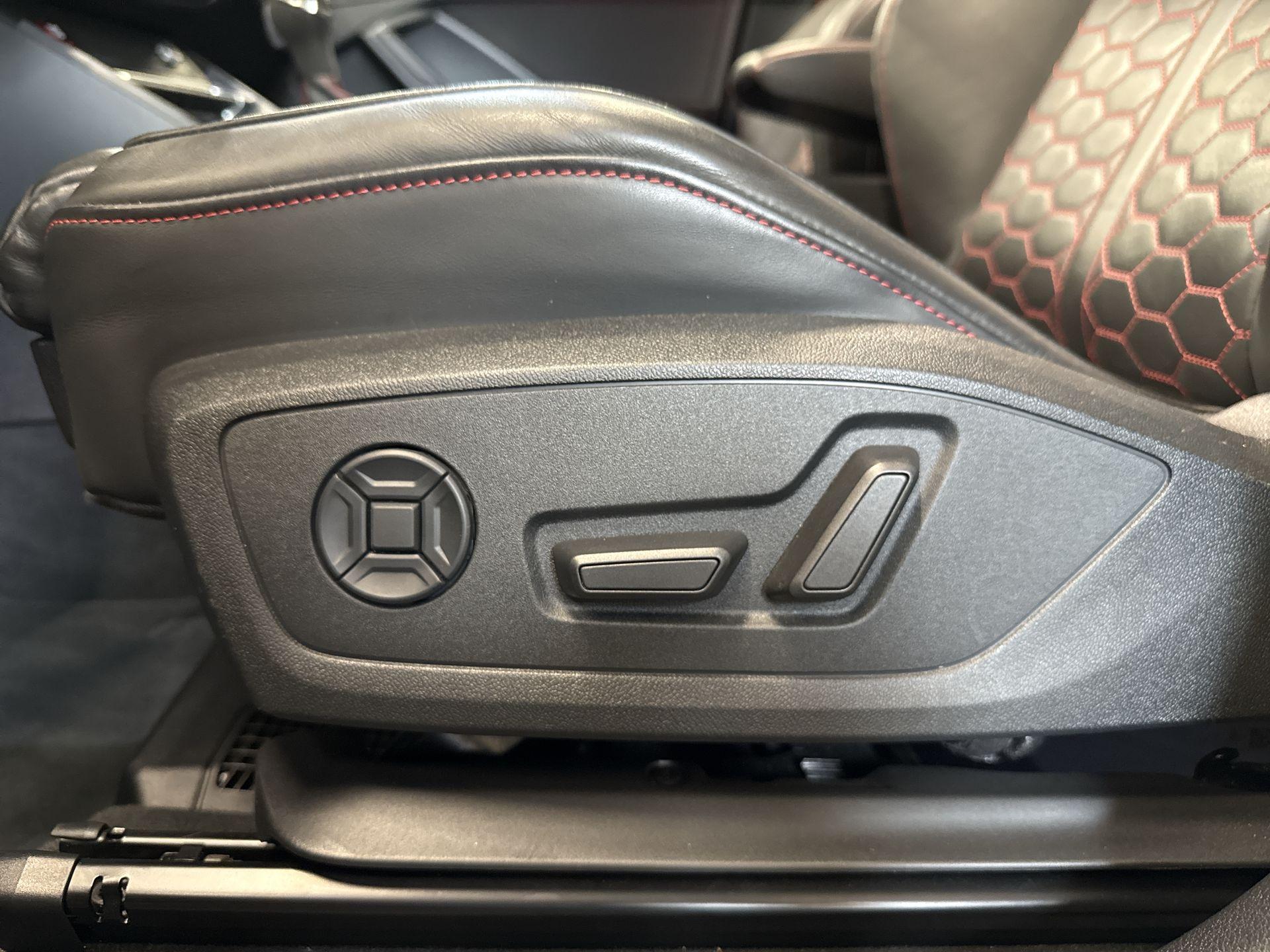 Foto van Audi RS Q3 Sportback