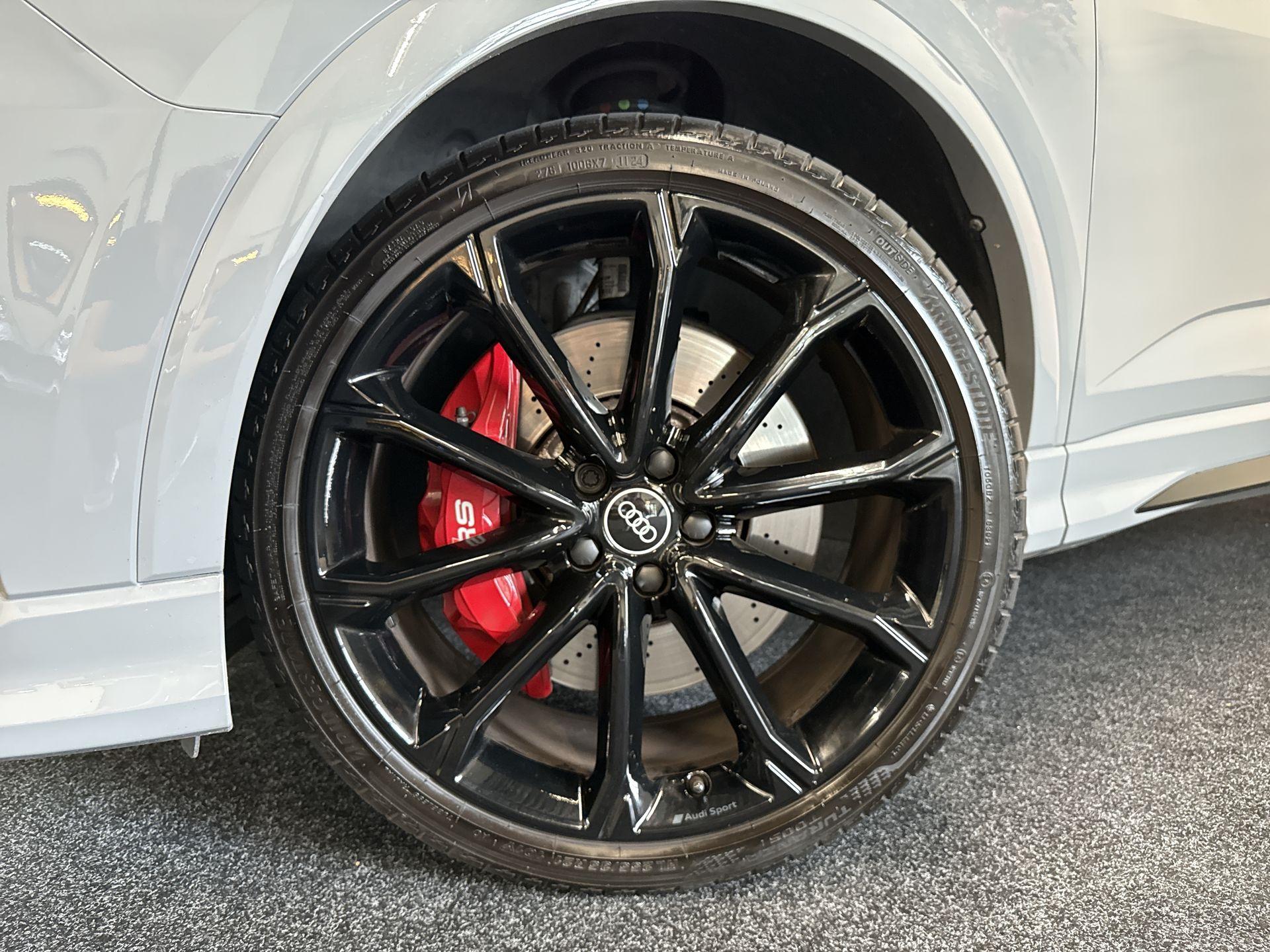 Foto van Audi RS Q3 Sportback