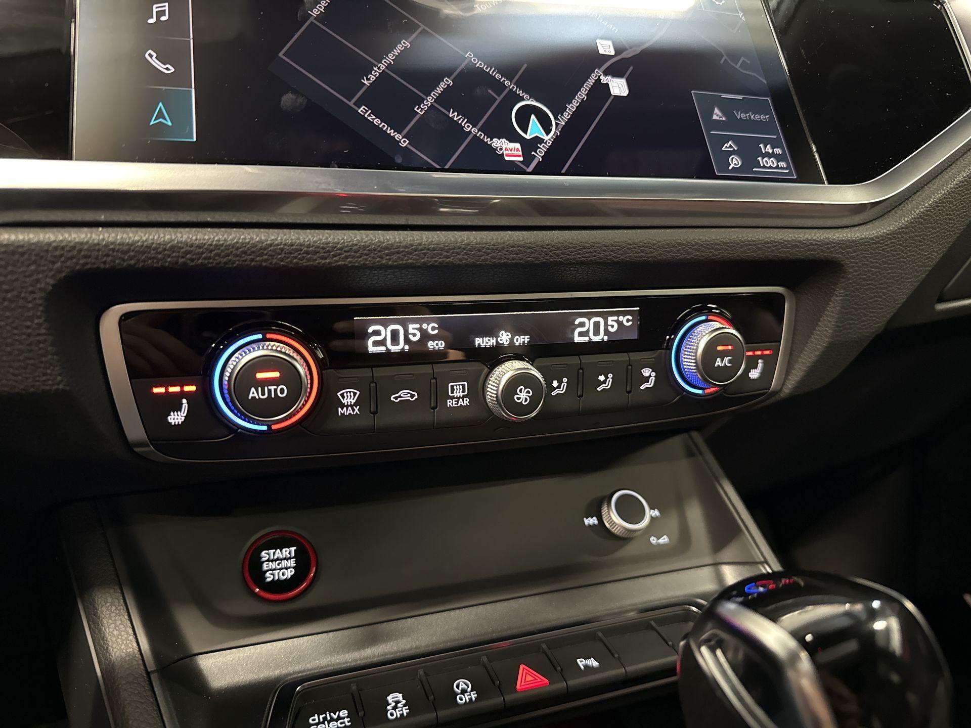 Foto van Audi RS Q3 Sportback
