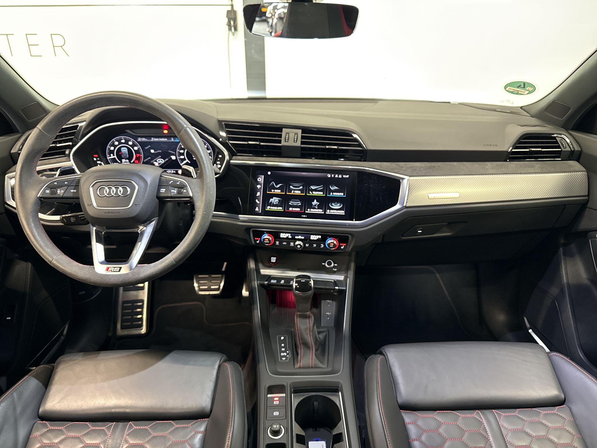 Foto van Audi RS Q3 Sportback