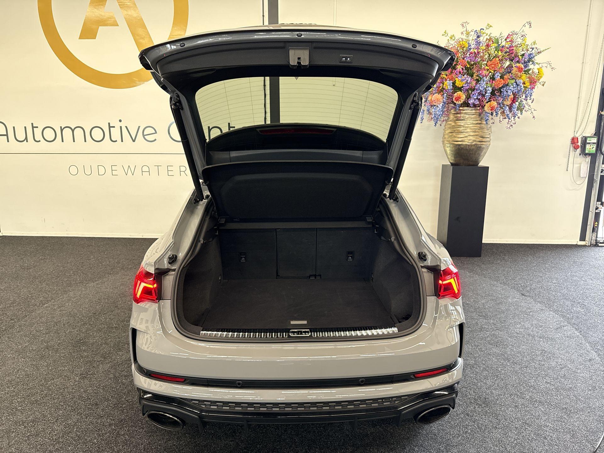 Foto van Audi RS Q3 Sportback