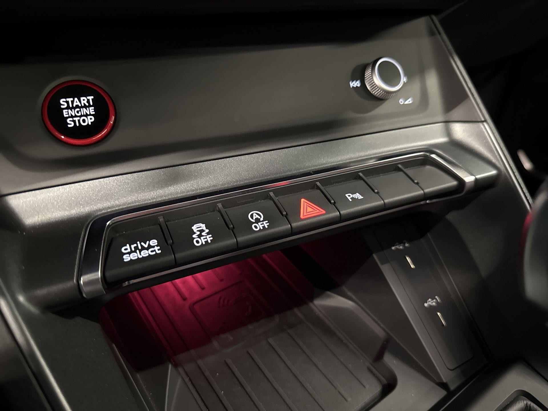 Foto van Audi RS Q3 Sportback