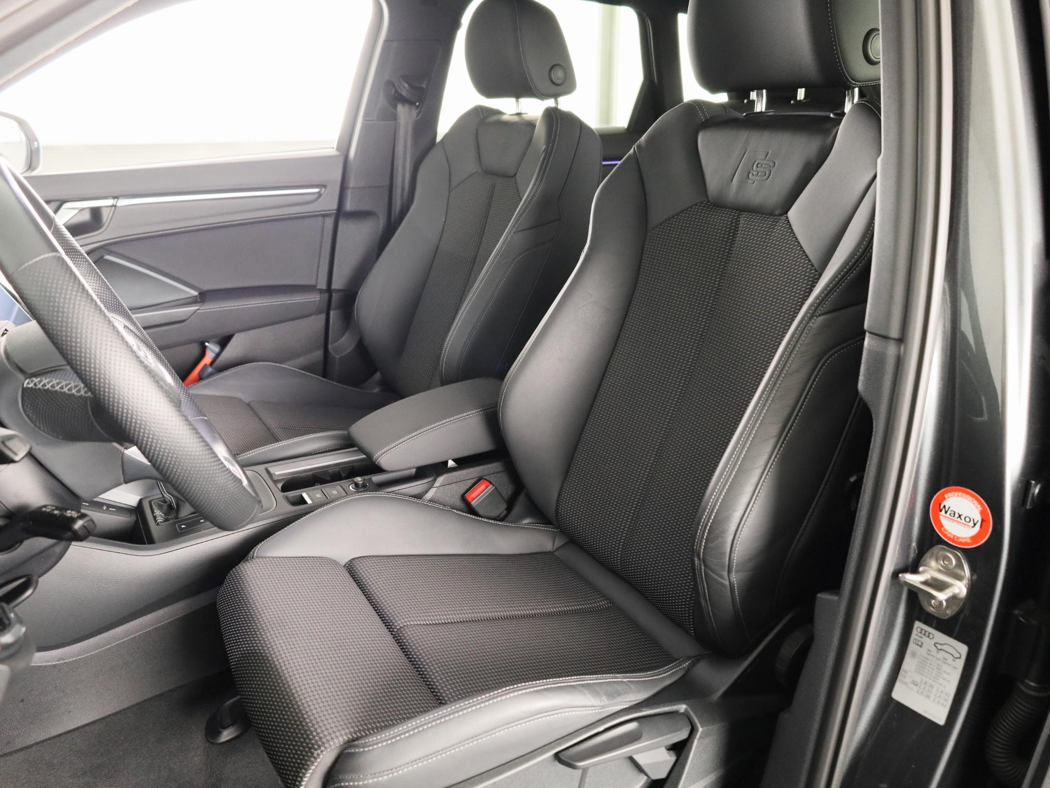 Foto van Audi Q3 E-tron