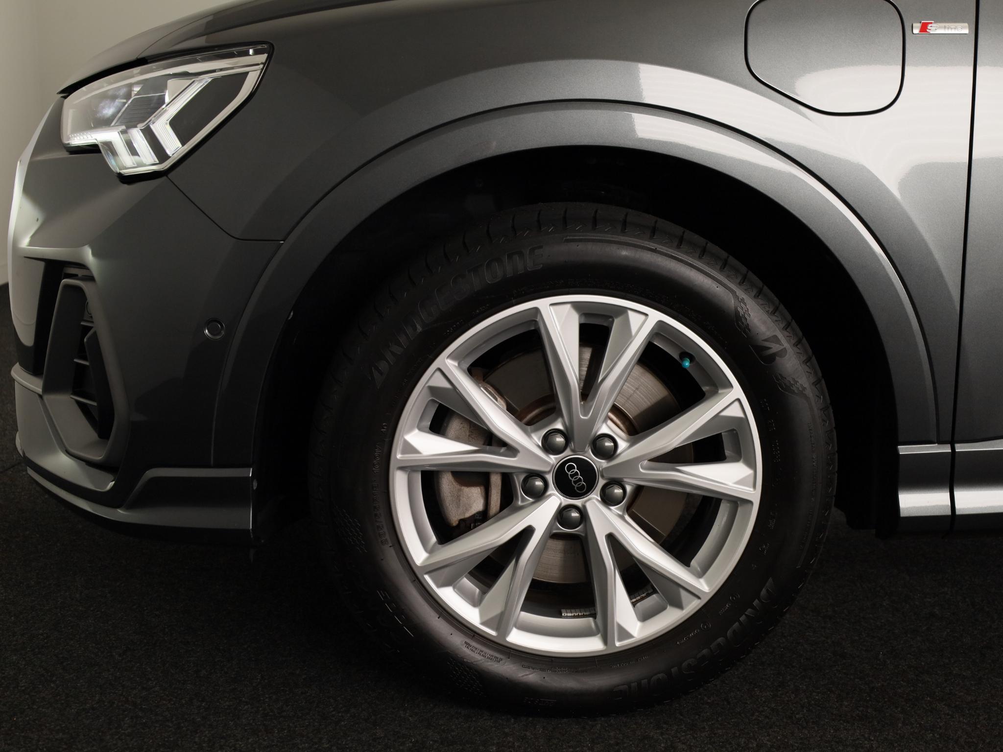 Foto van Audi Q3 E-tron