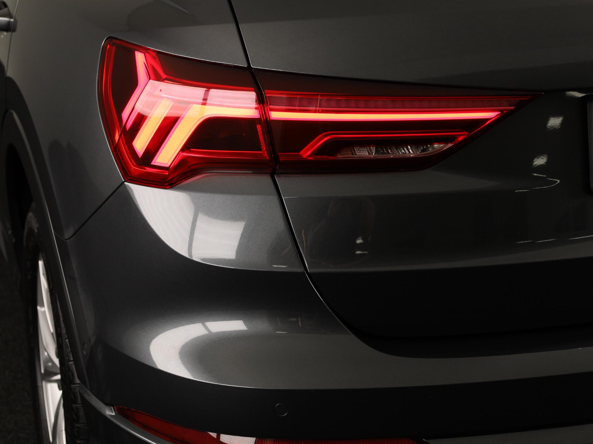 Foto van Audi Q3 E-tron
