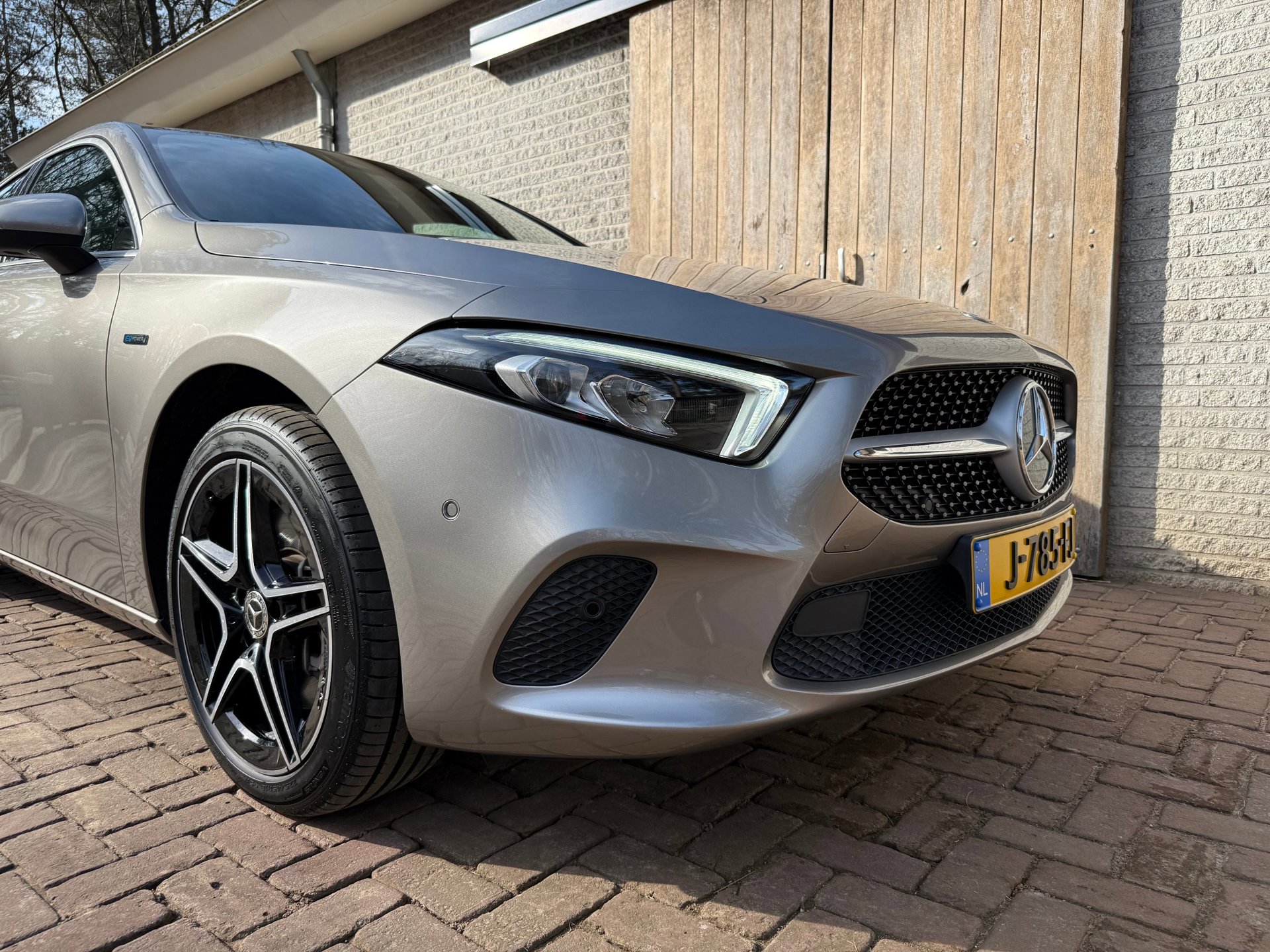 Foto van Mercedes-Benz A 250 E