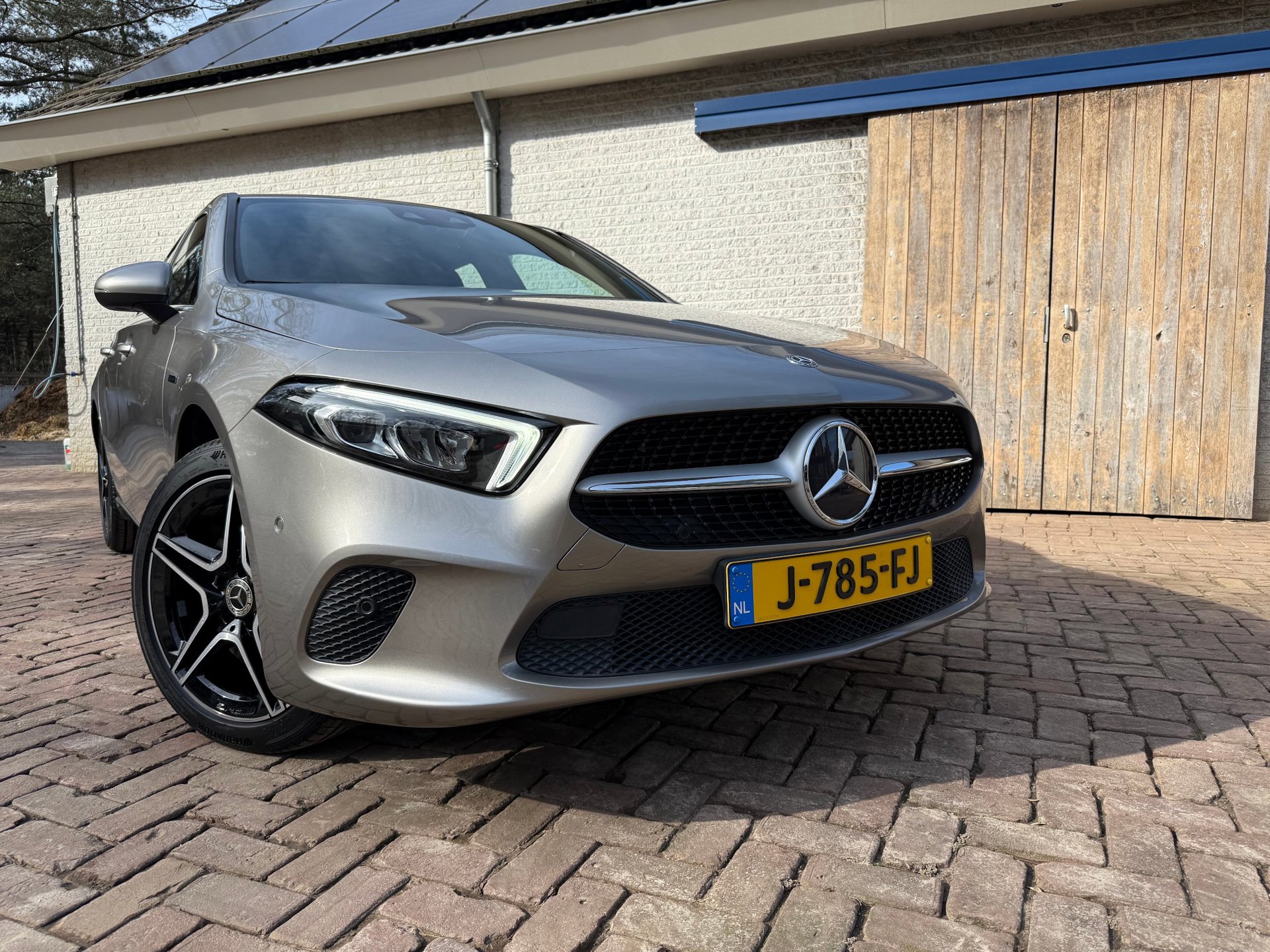 Foto van Mercedes-Benz A 250 E