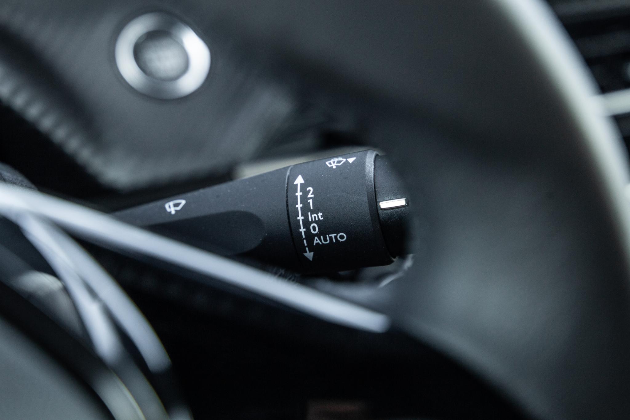 Foto van Peugeot E-2008