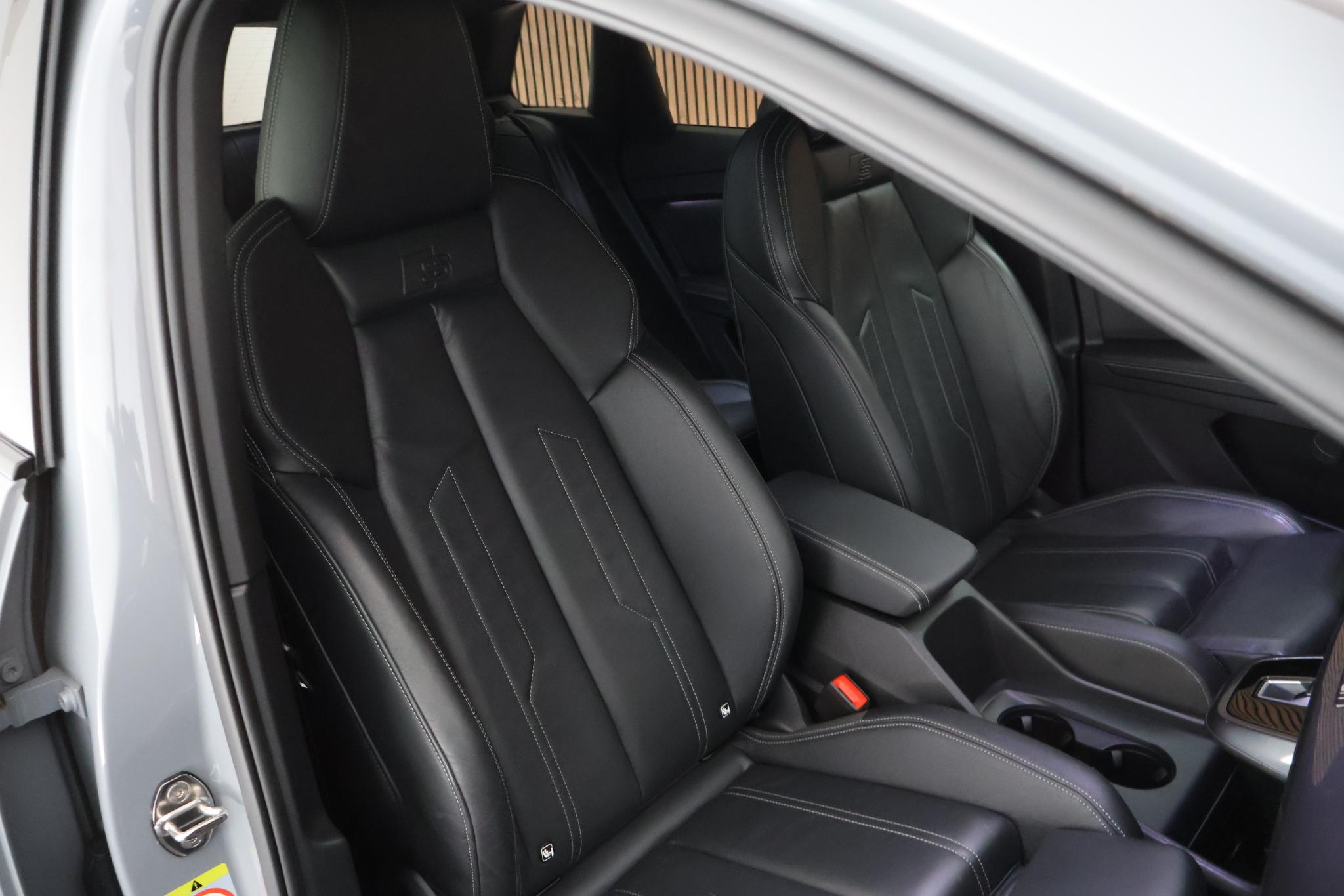 Foto van Audi Q4 50 E-tron
