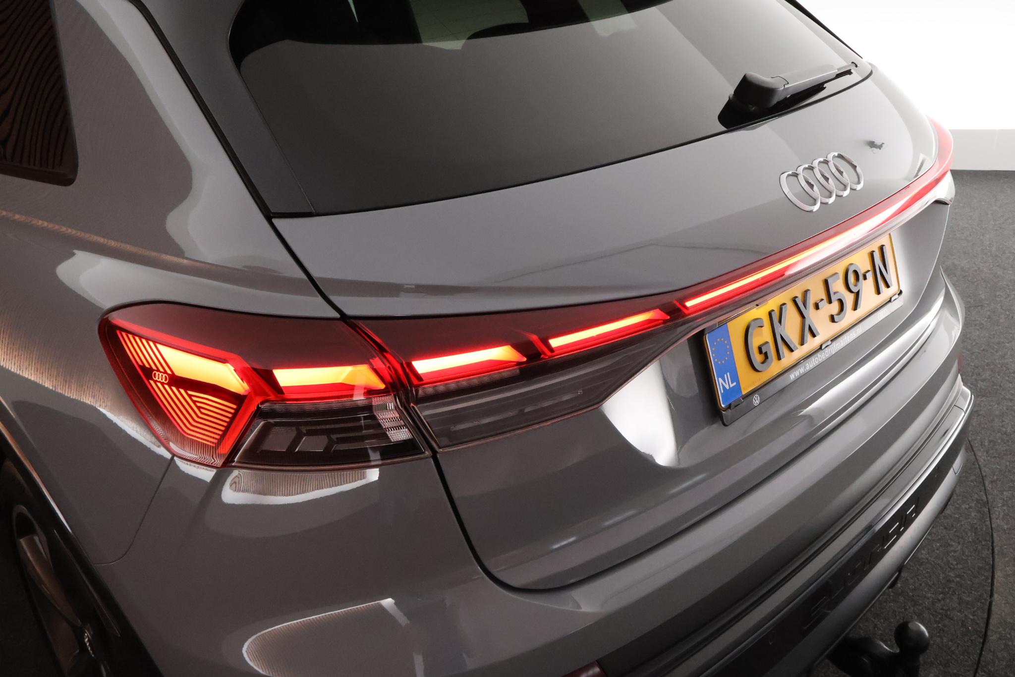 Foto van Audi Q4 50 E-tron