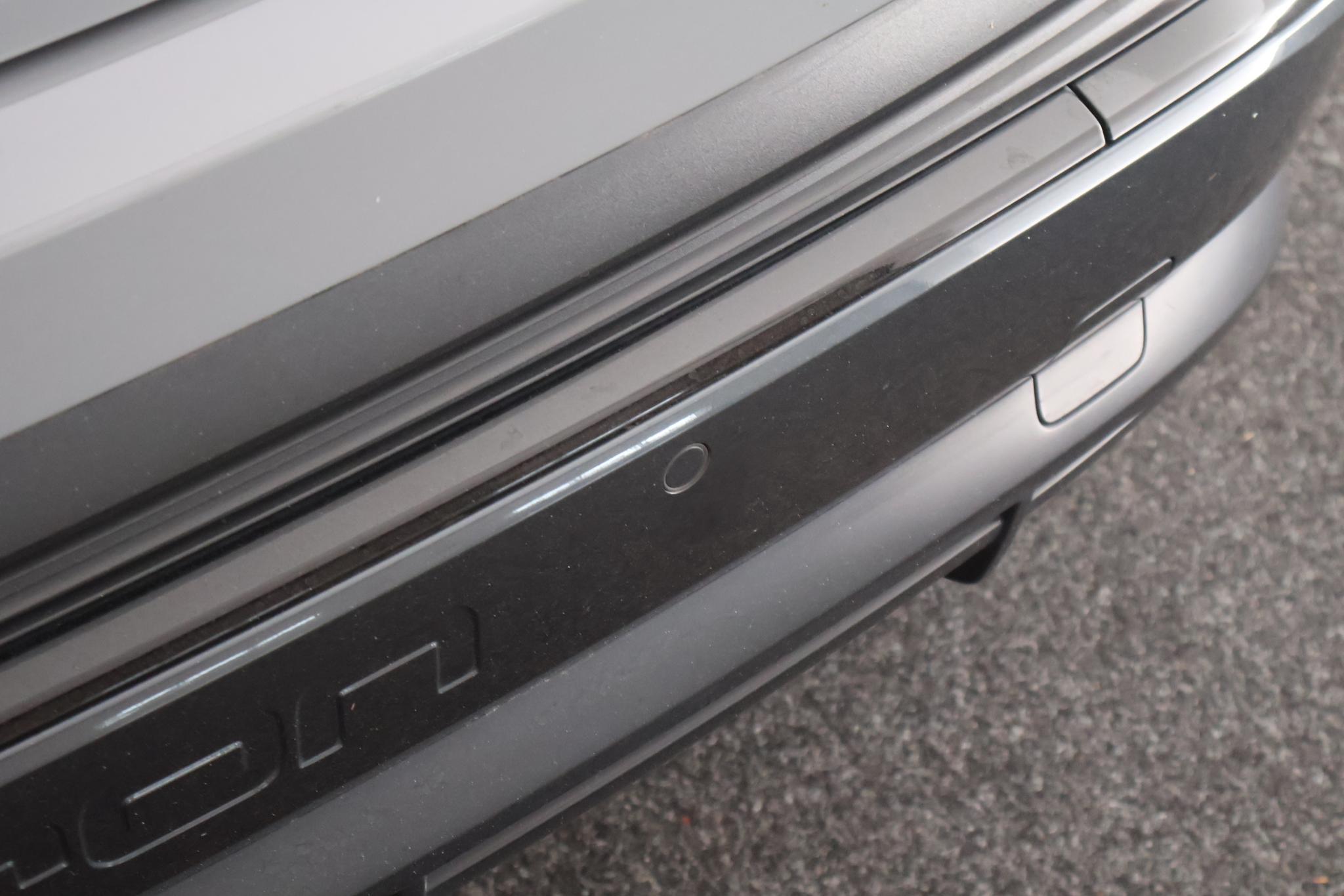 Foto van Audi Q4 50 E-tron