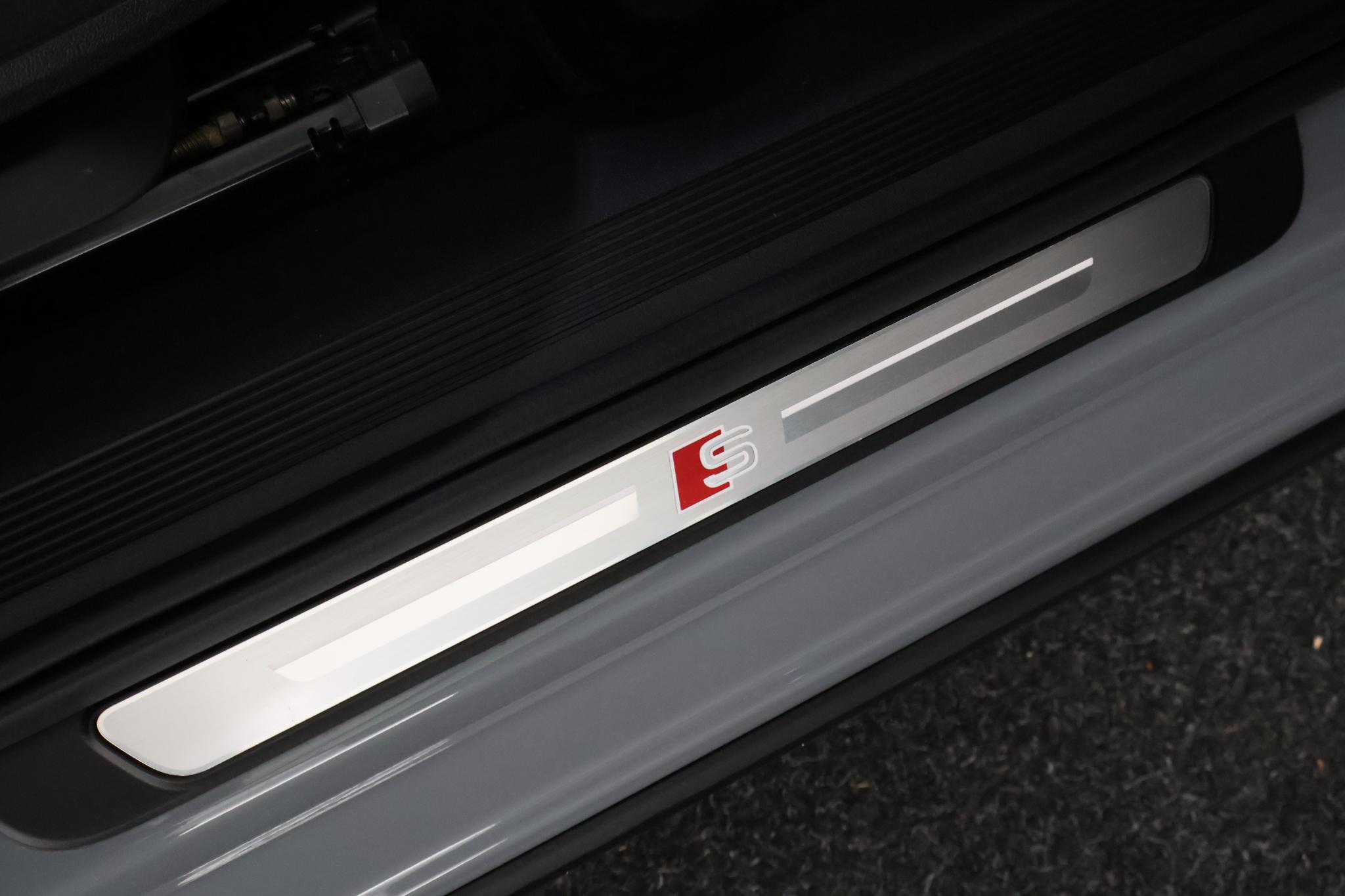 Foto van Audi Q4 50 E-tron