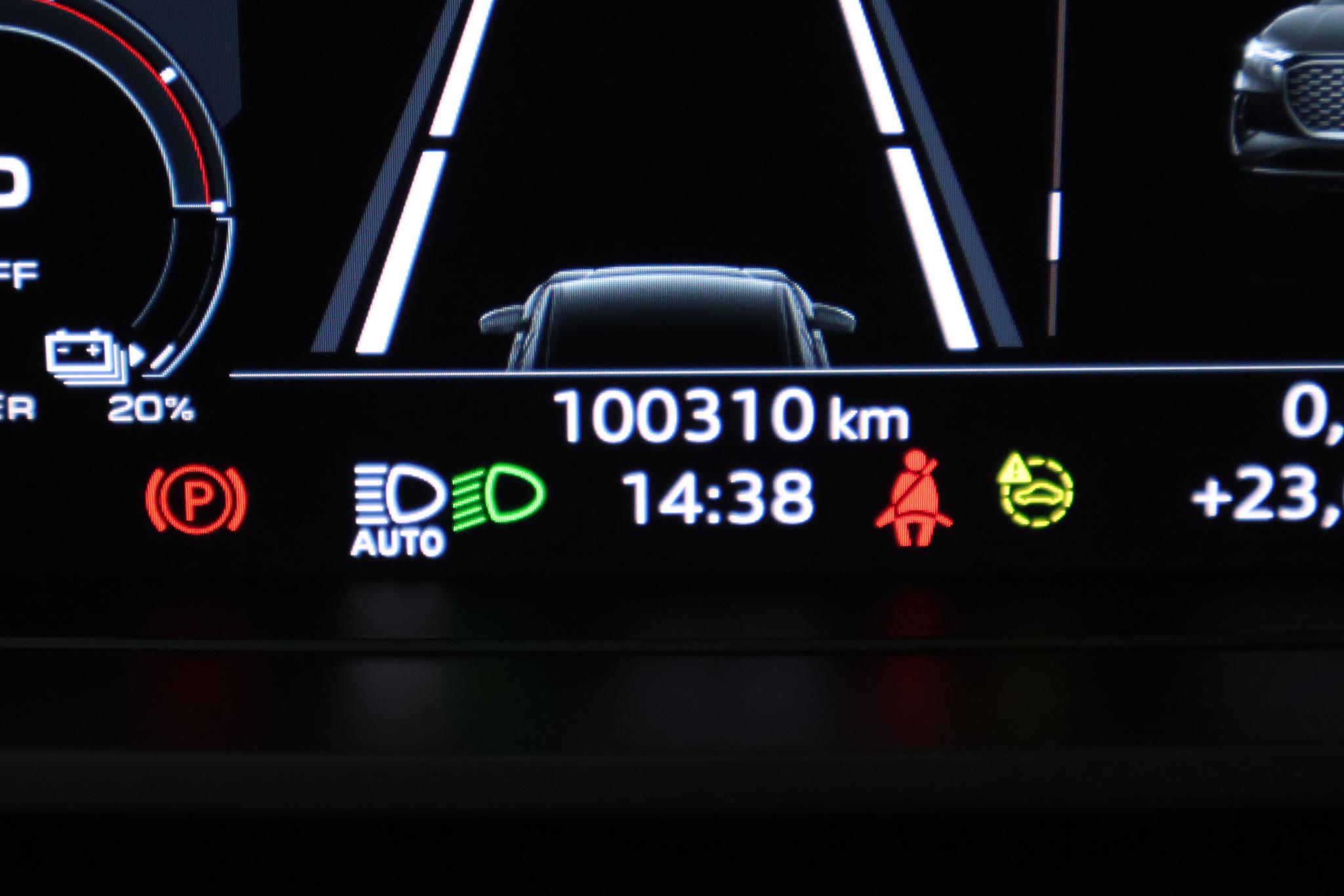 Foto van Audi Q4 50 E-tron