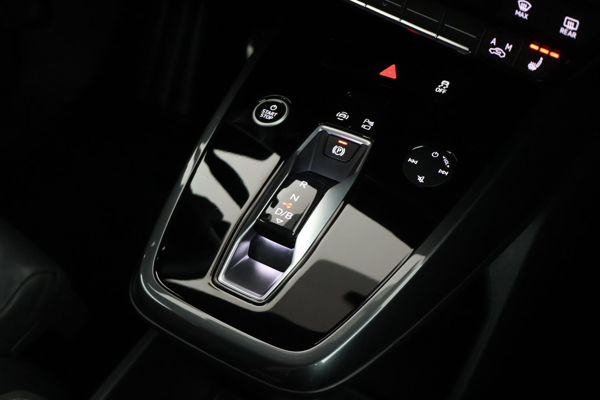 Foto van Audi Q4 50 E-tron